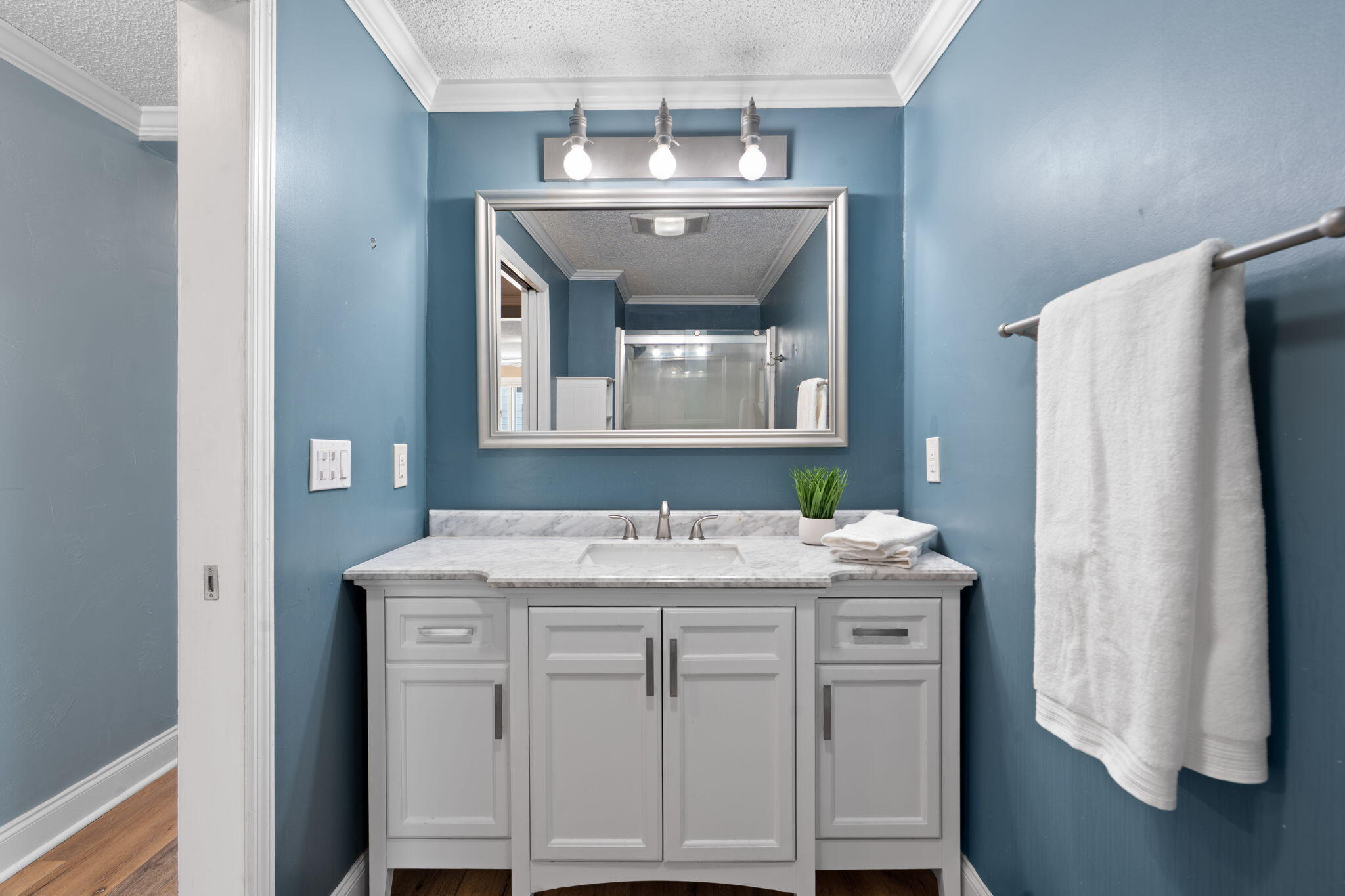 6072 Lamontville Road