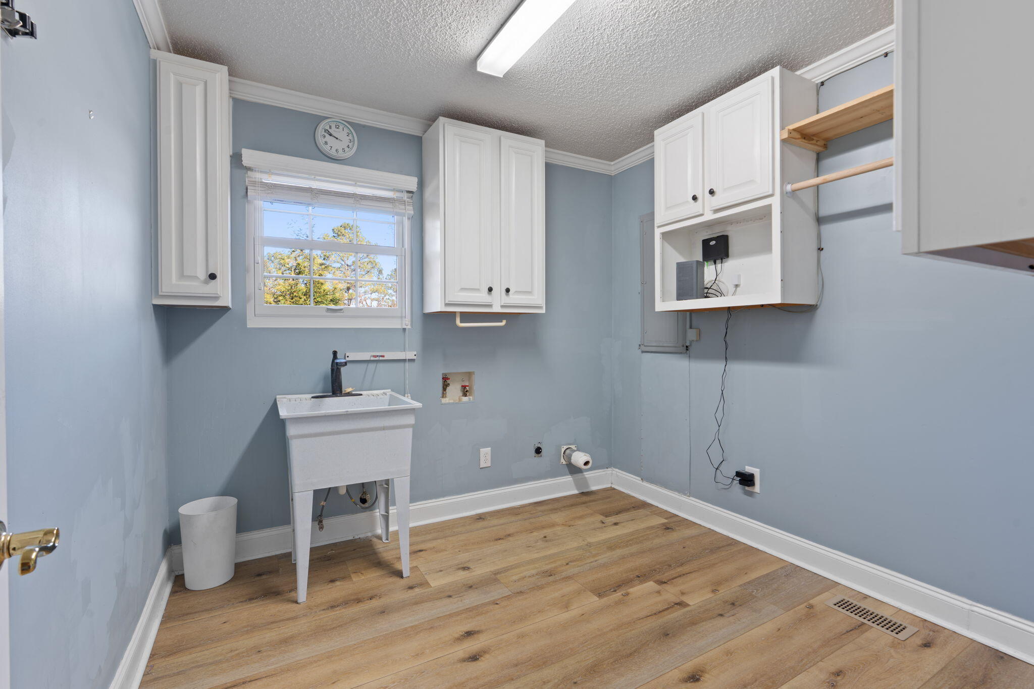 6072 Lamontville Road