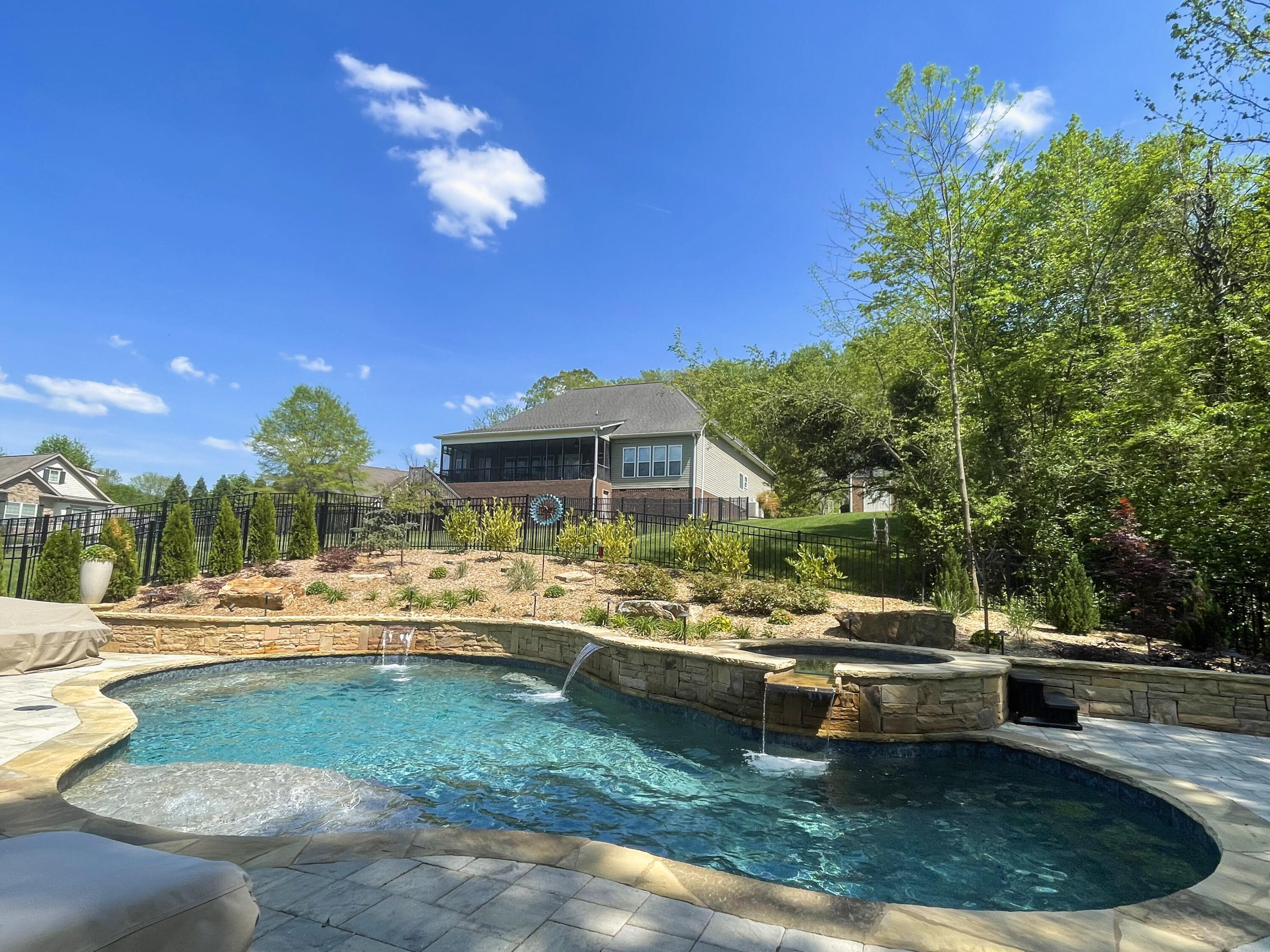 1150 Saddlebrook Drive, 195