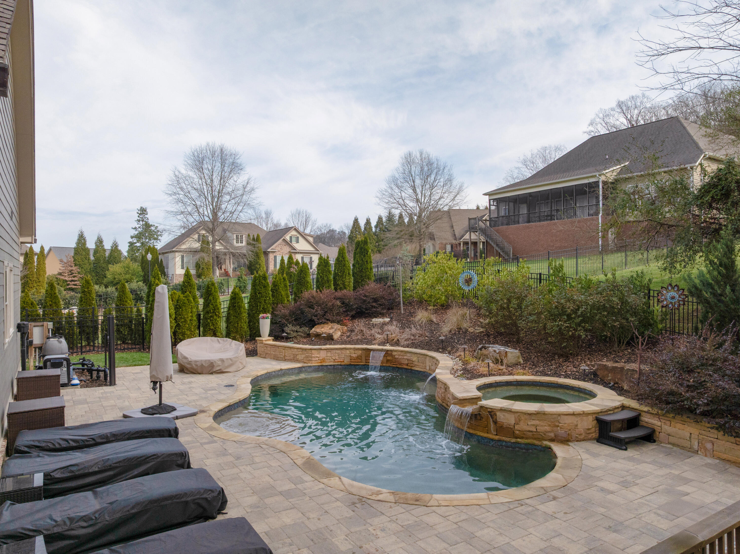 1150 Saddlebrook Drive, 195