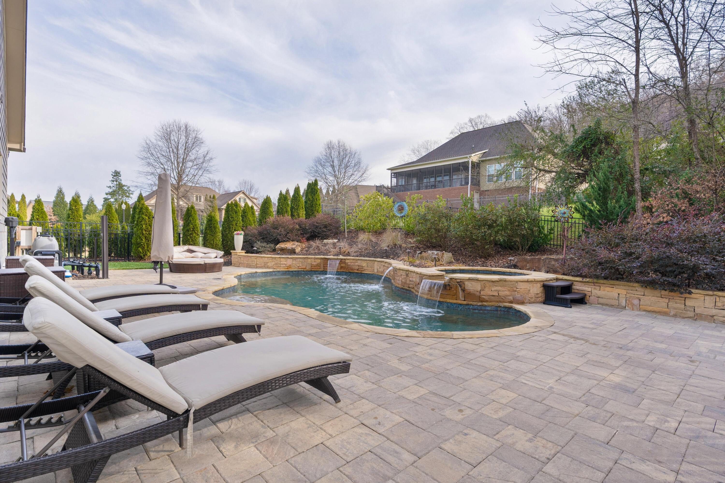 1150 Saddlebrook Drive, 195