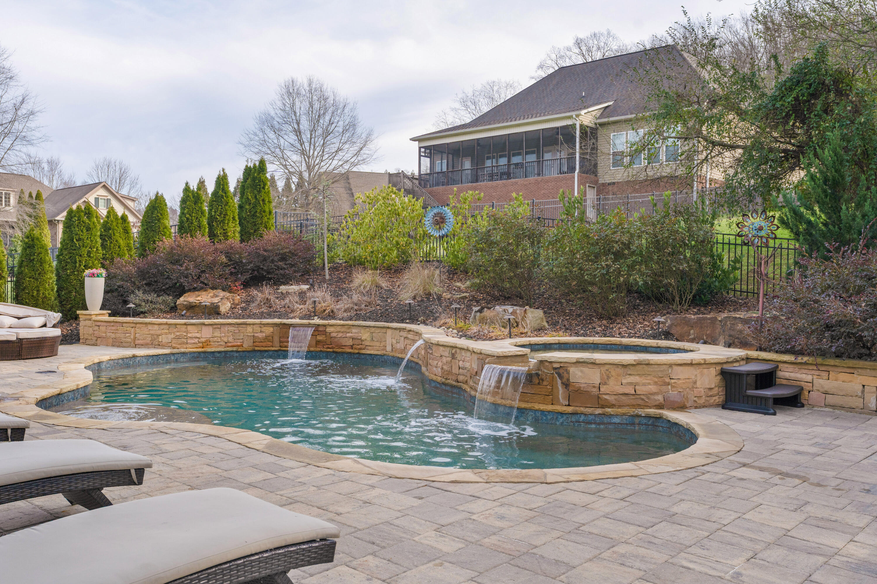 1150 Saddlebrook Drive, 195