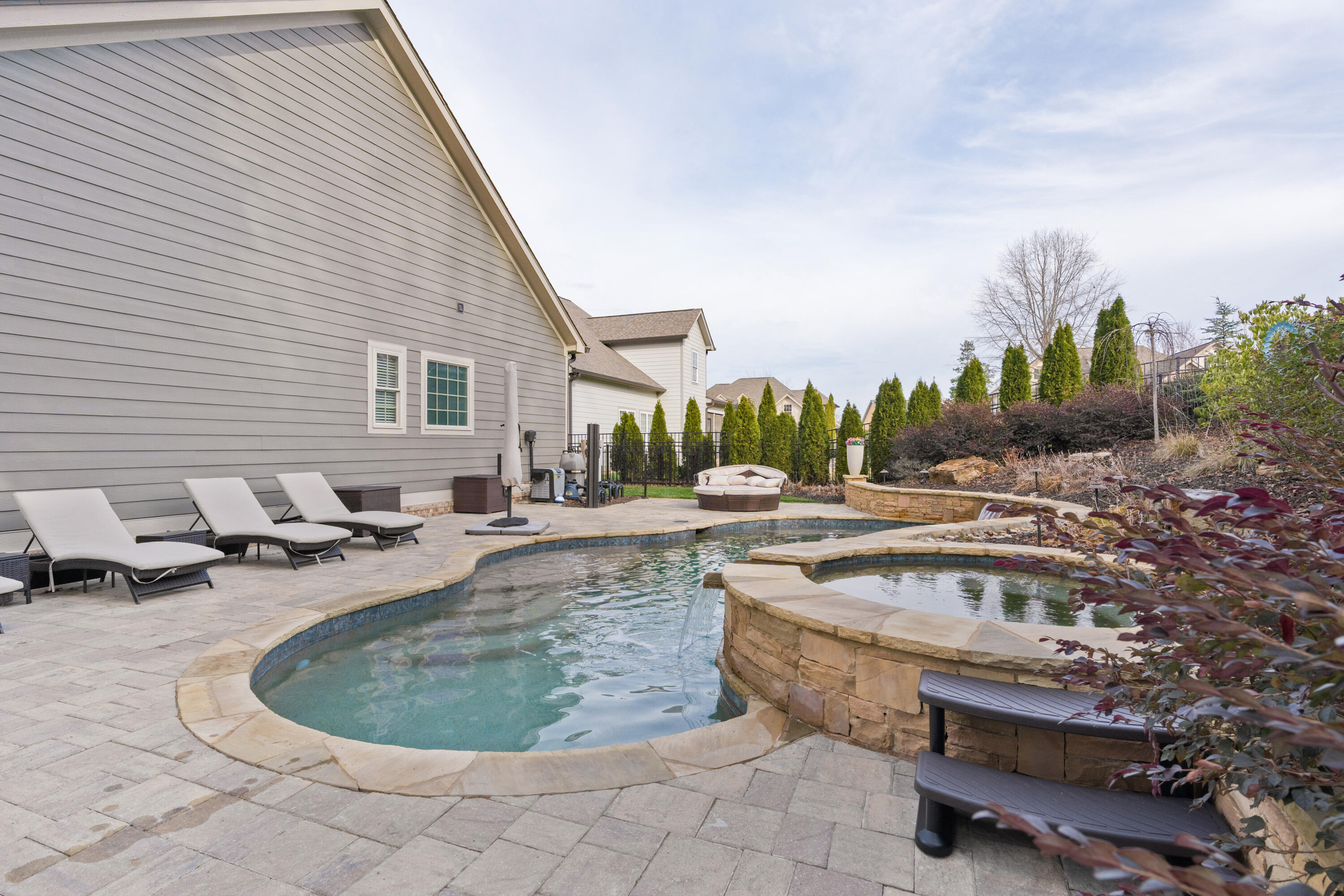 1150 Saddlebrook Drive, 195