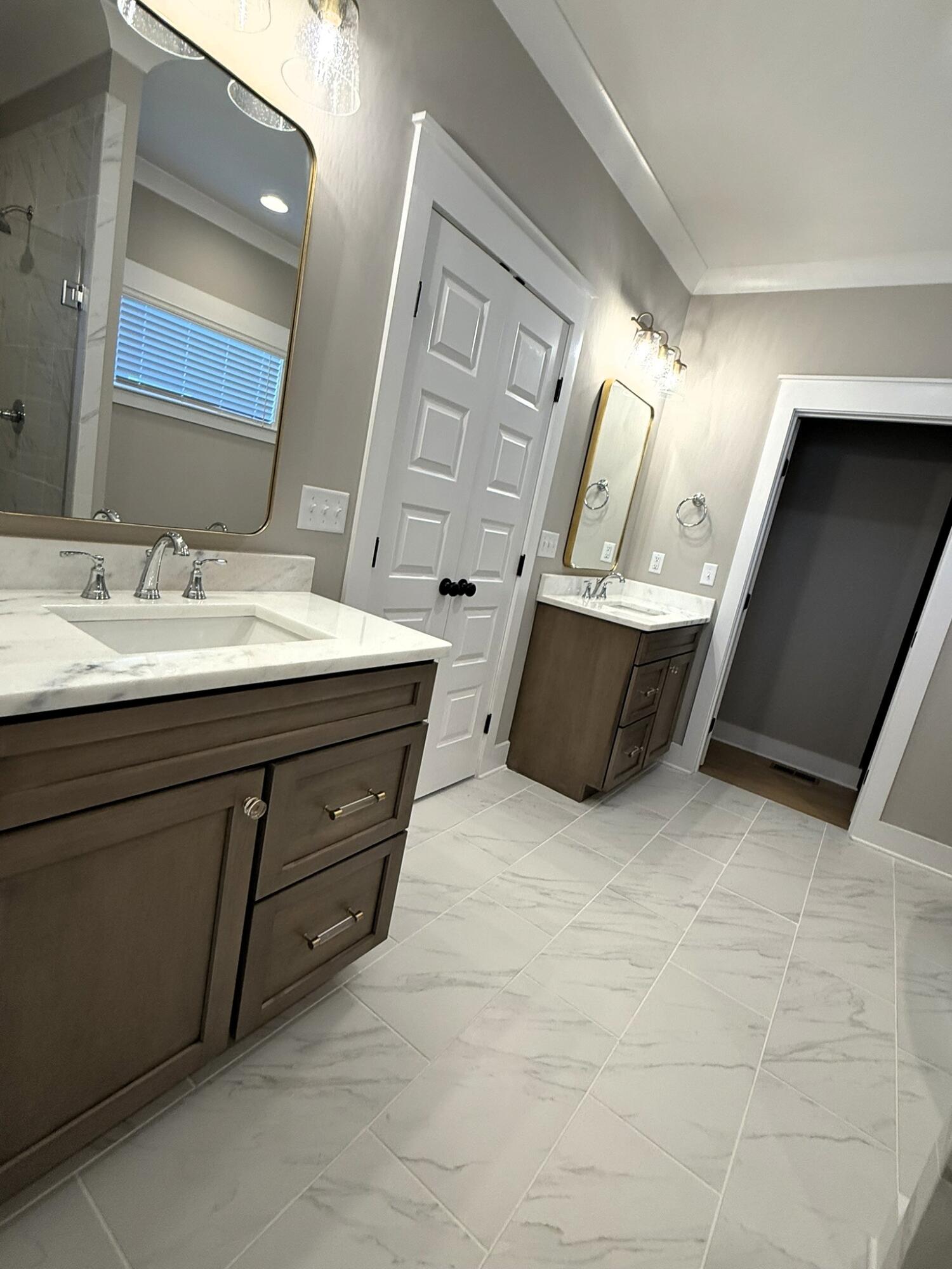 7202 Paxton Circle, 72