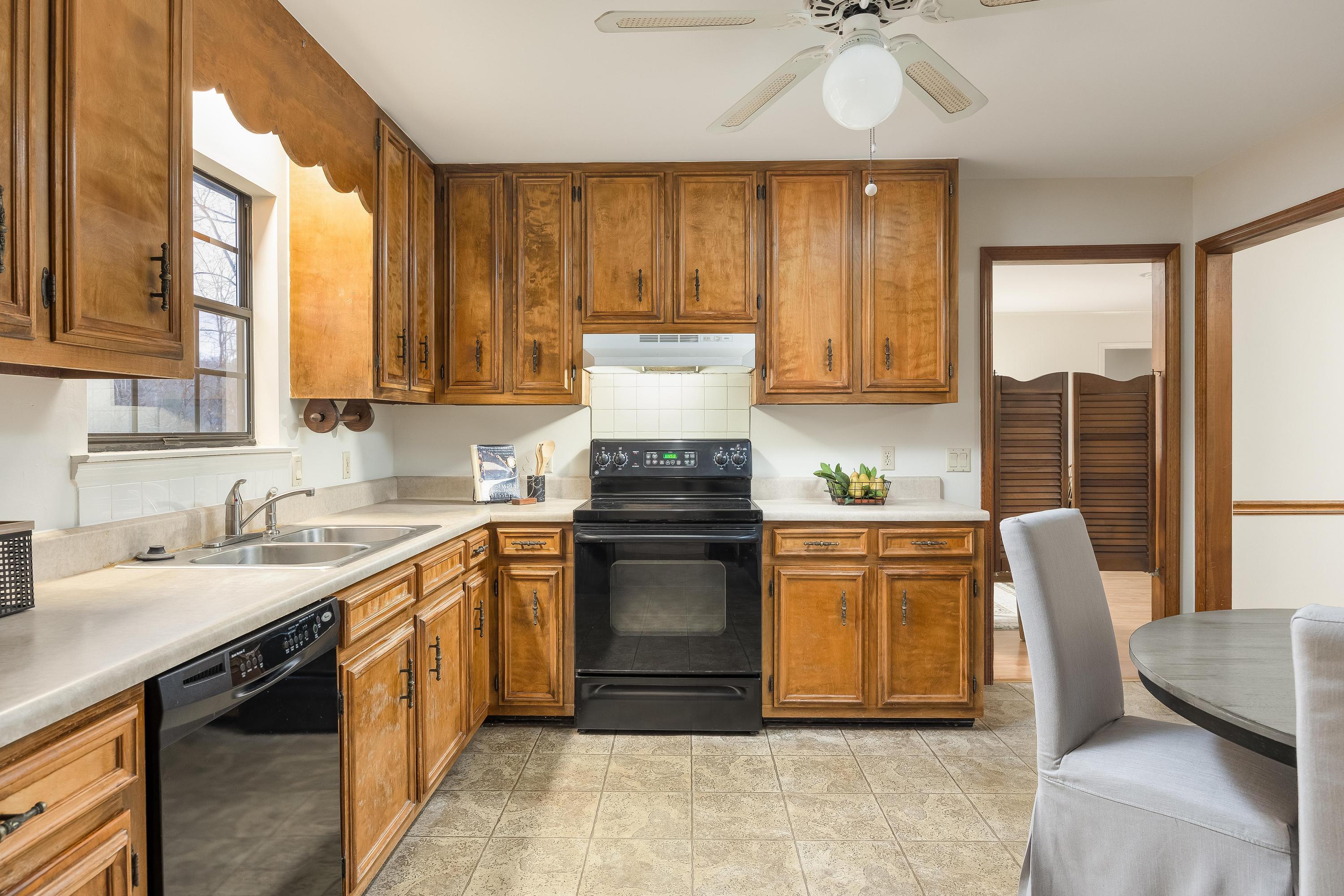 2536 Cross Winds Lane