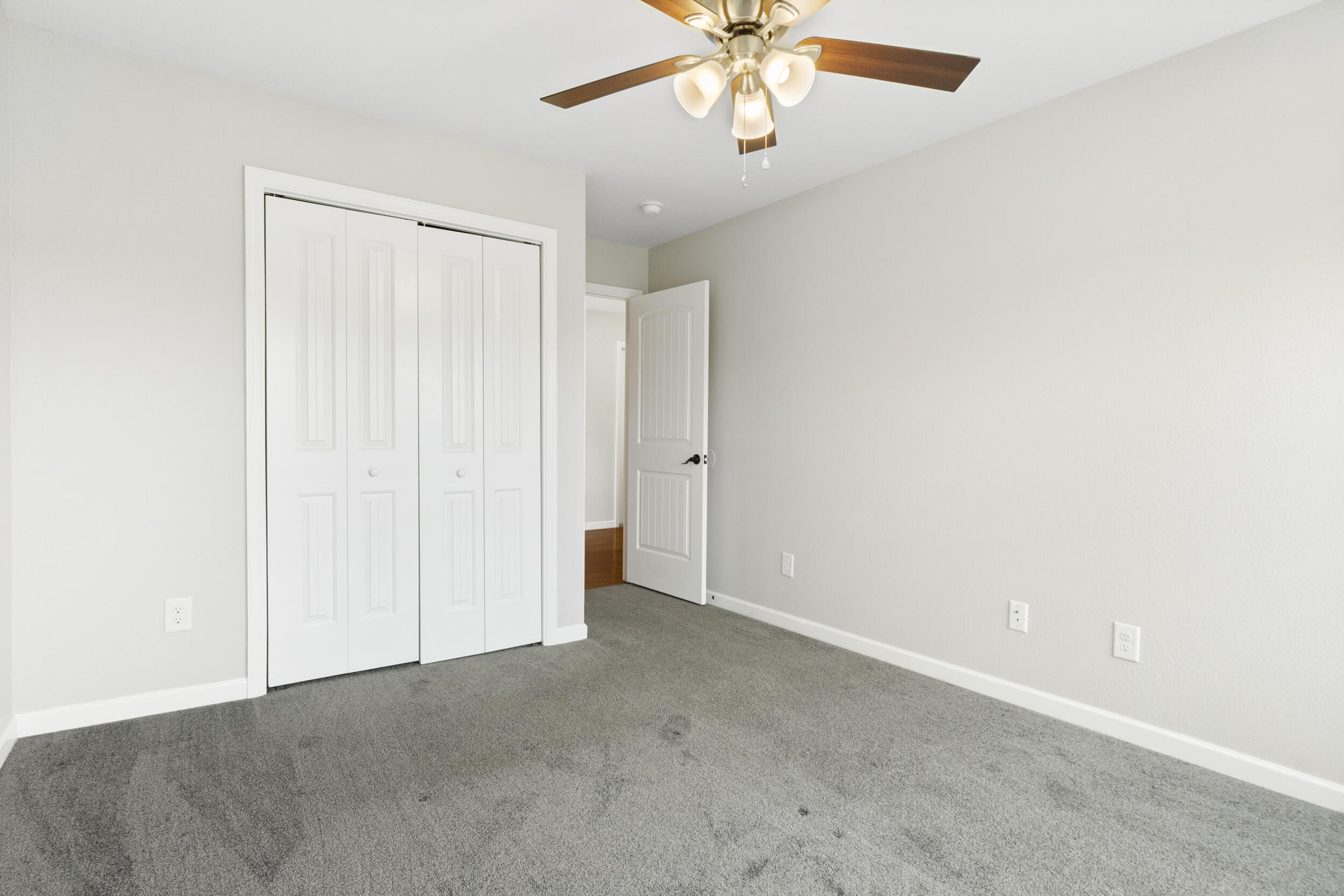 1190 Stonegate Circle NW