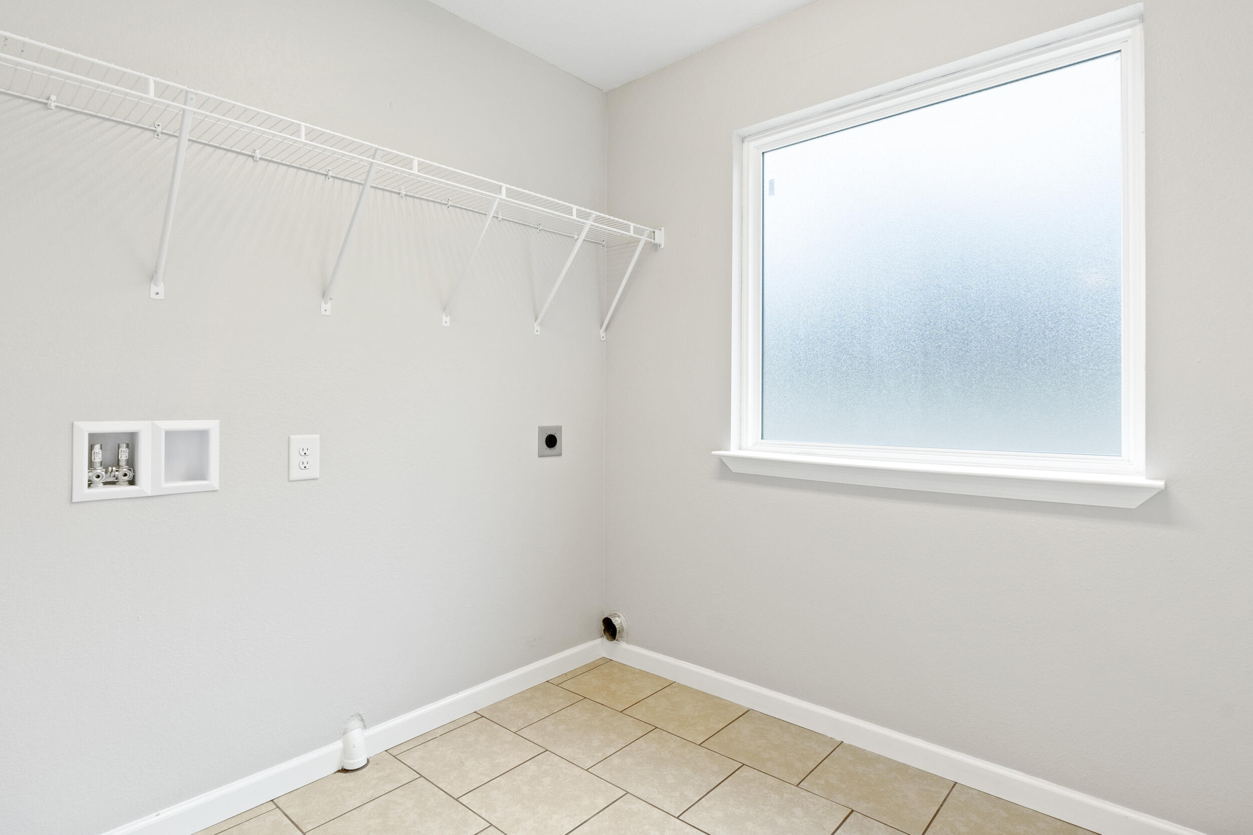 1190 Stonegate Circle NW