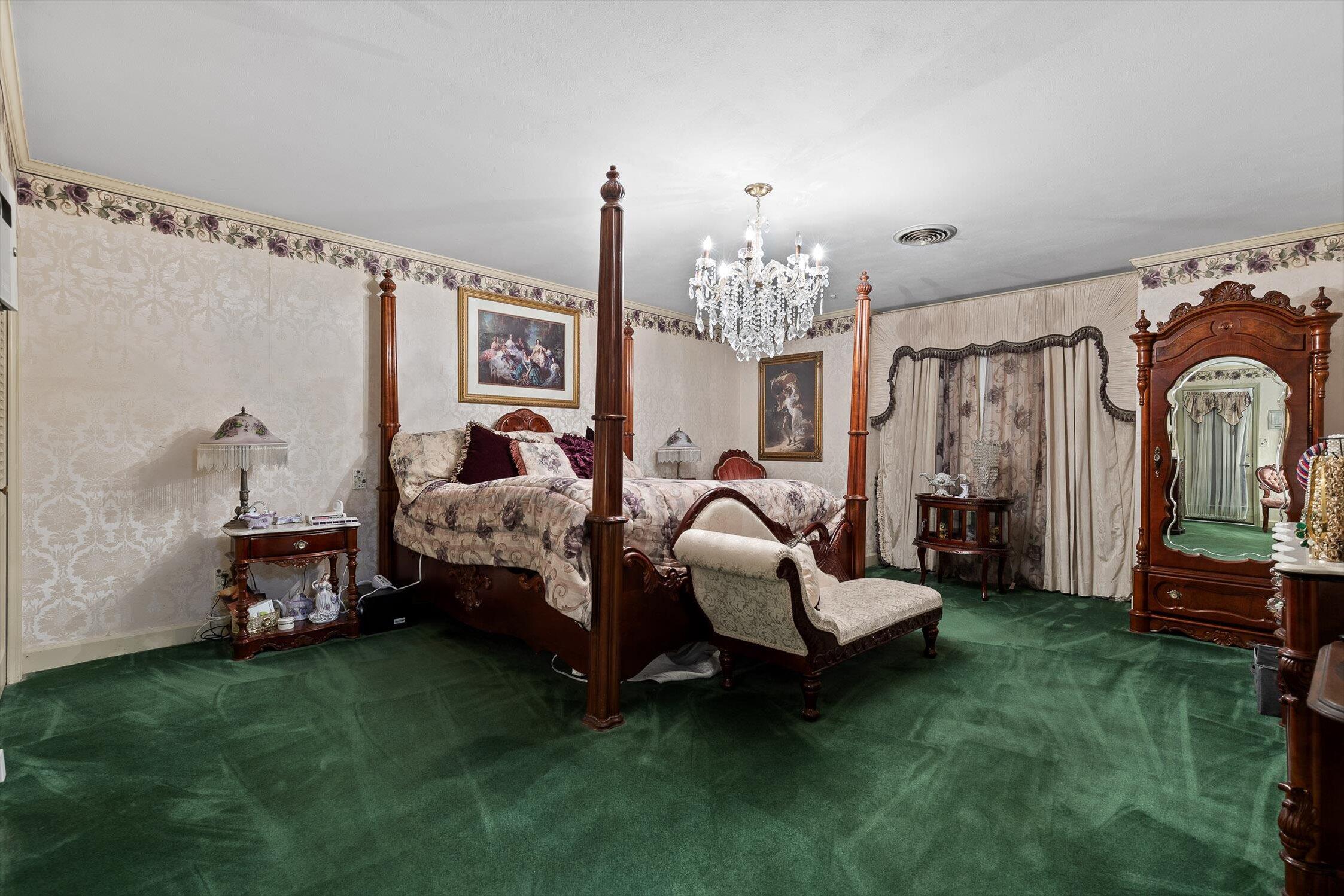 7819 Stonehenge Drive