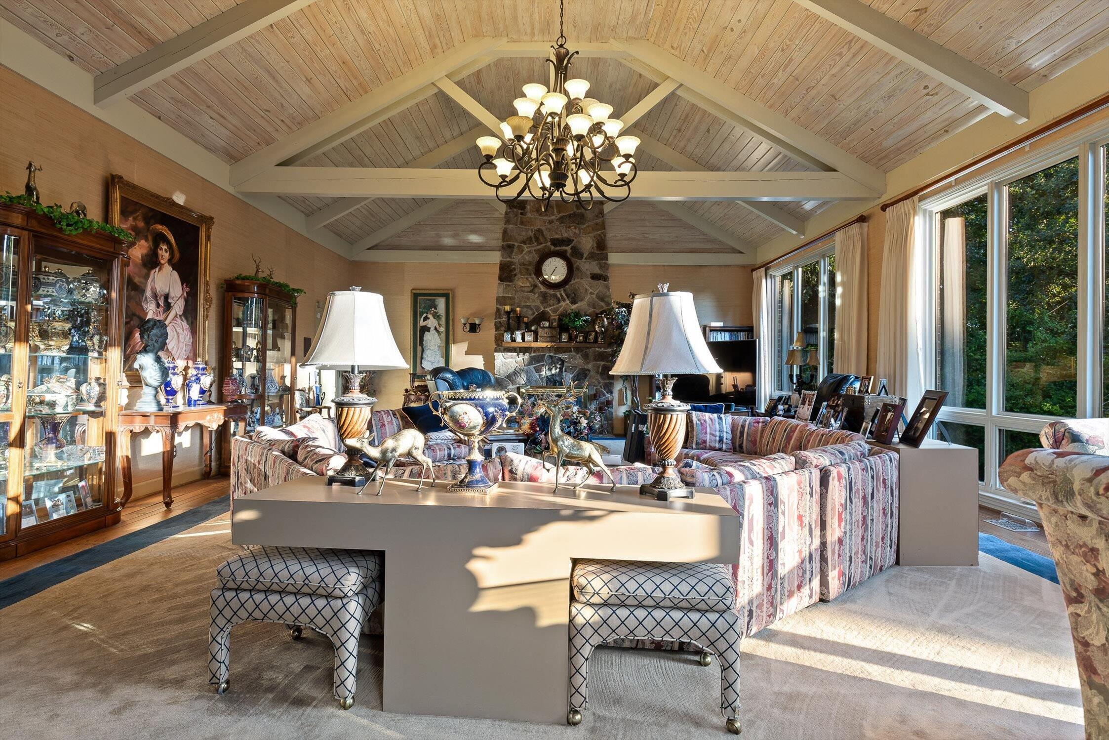 7819 Stonehenge Drive