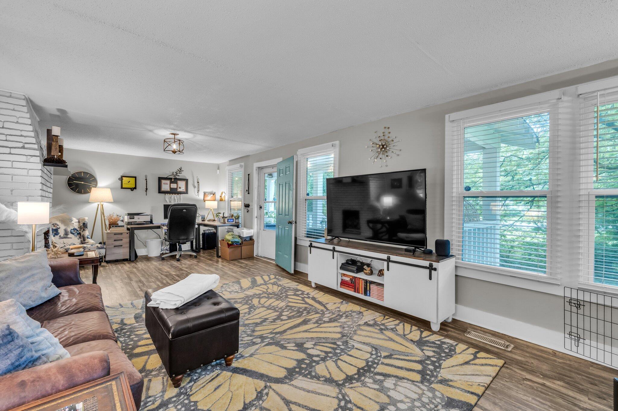 2106 Tunnel Boulevard