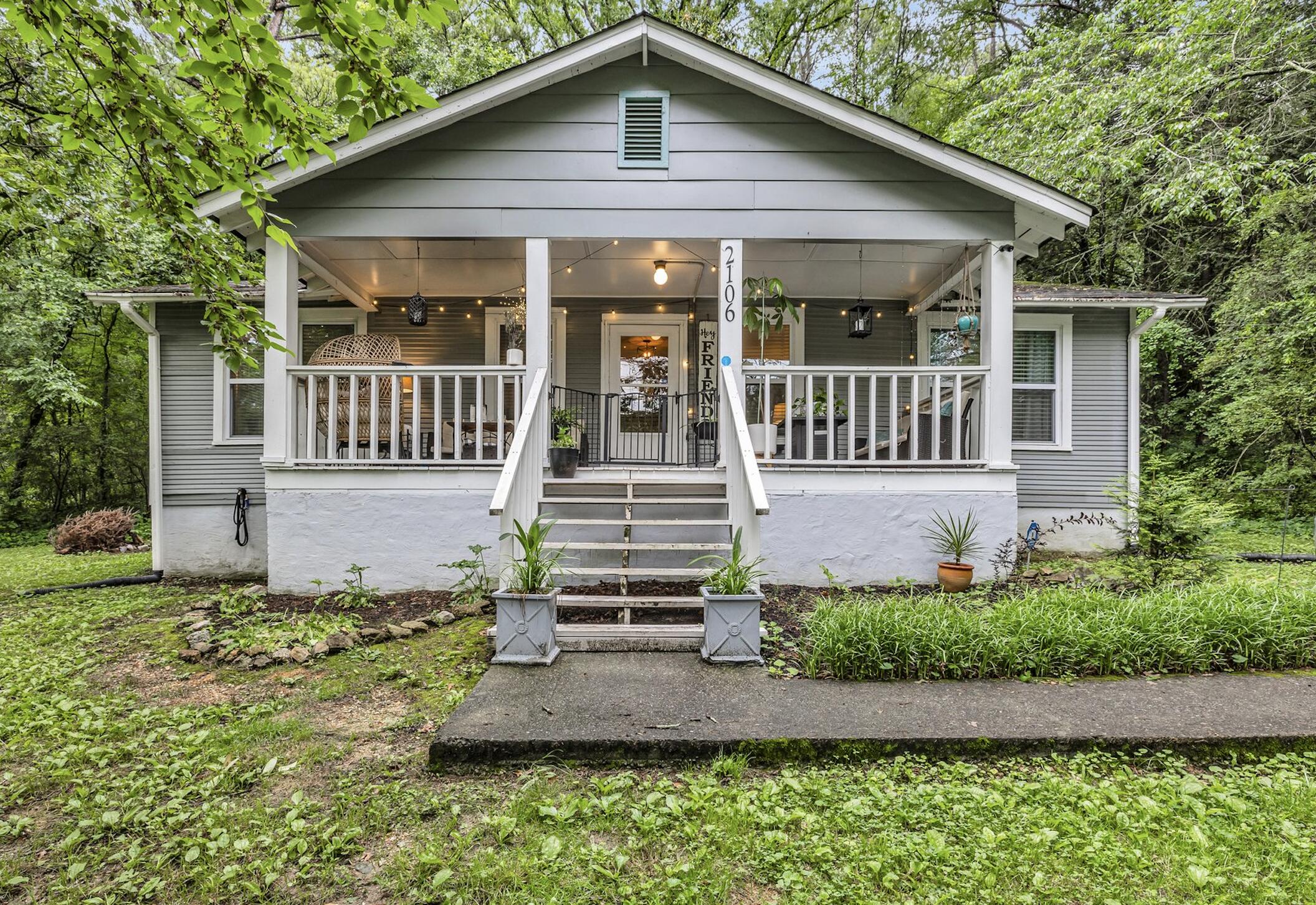 2106 Tunnel Boulevard