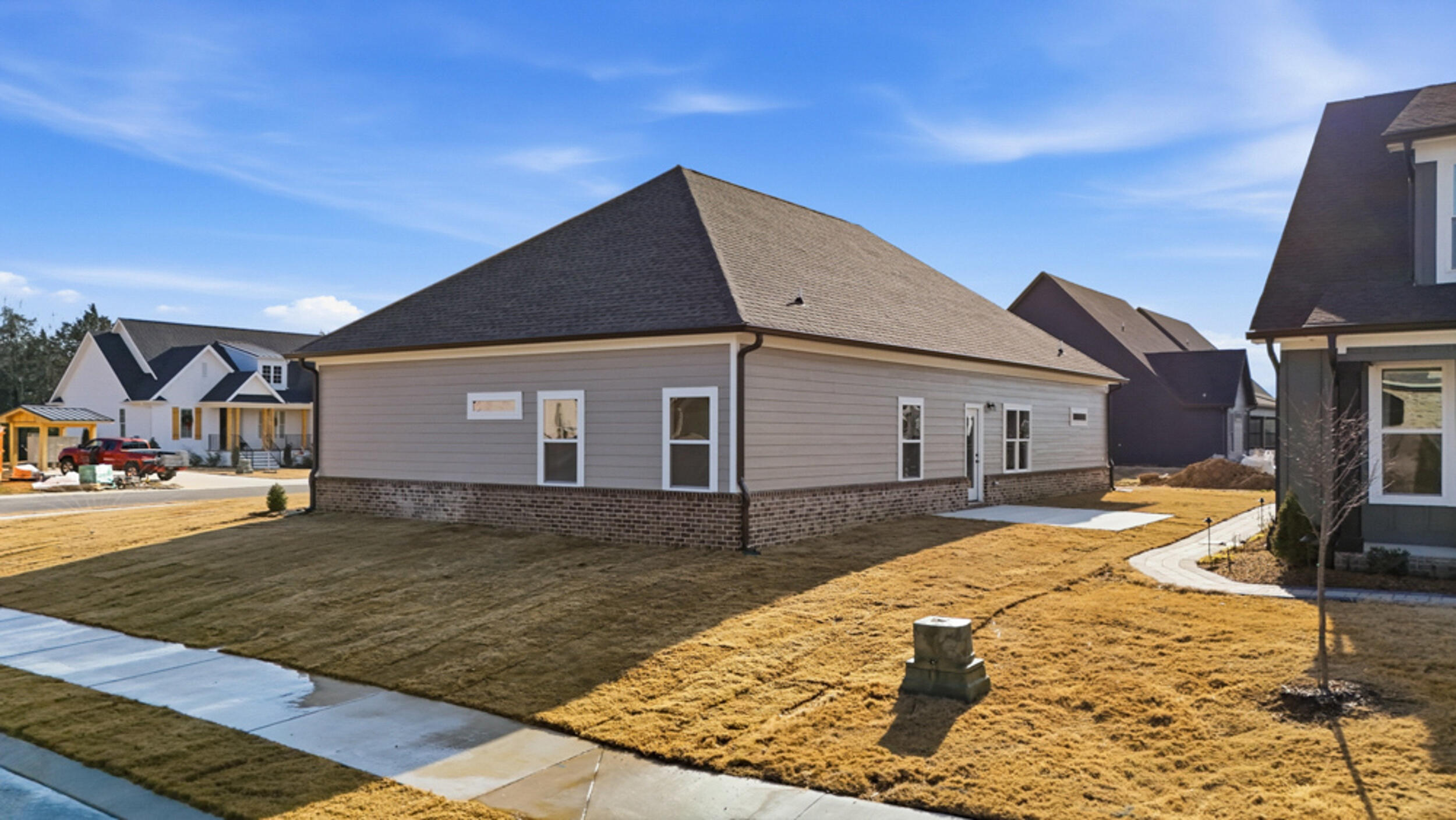 125 Arthur Lane NW