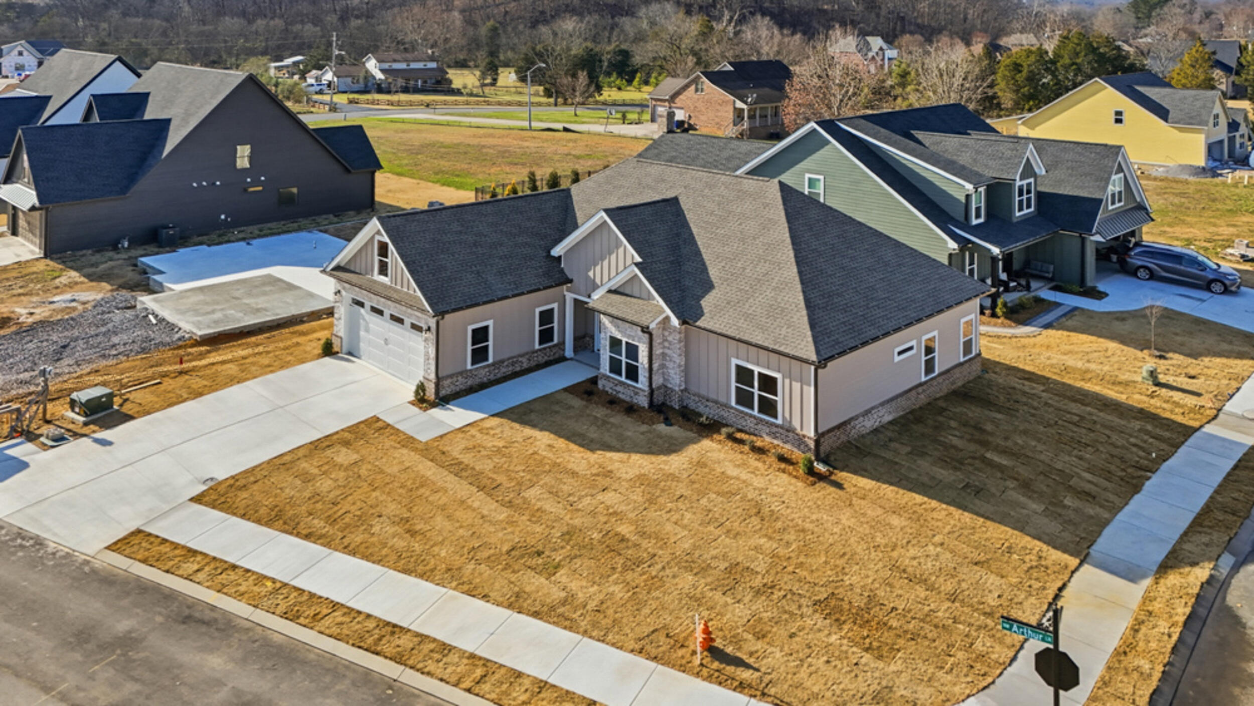 125 Arthur Lane NW