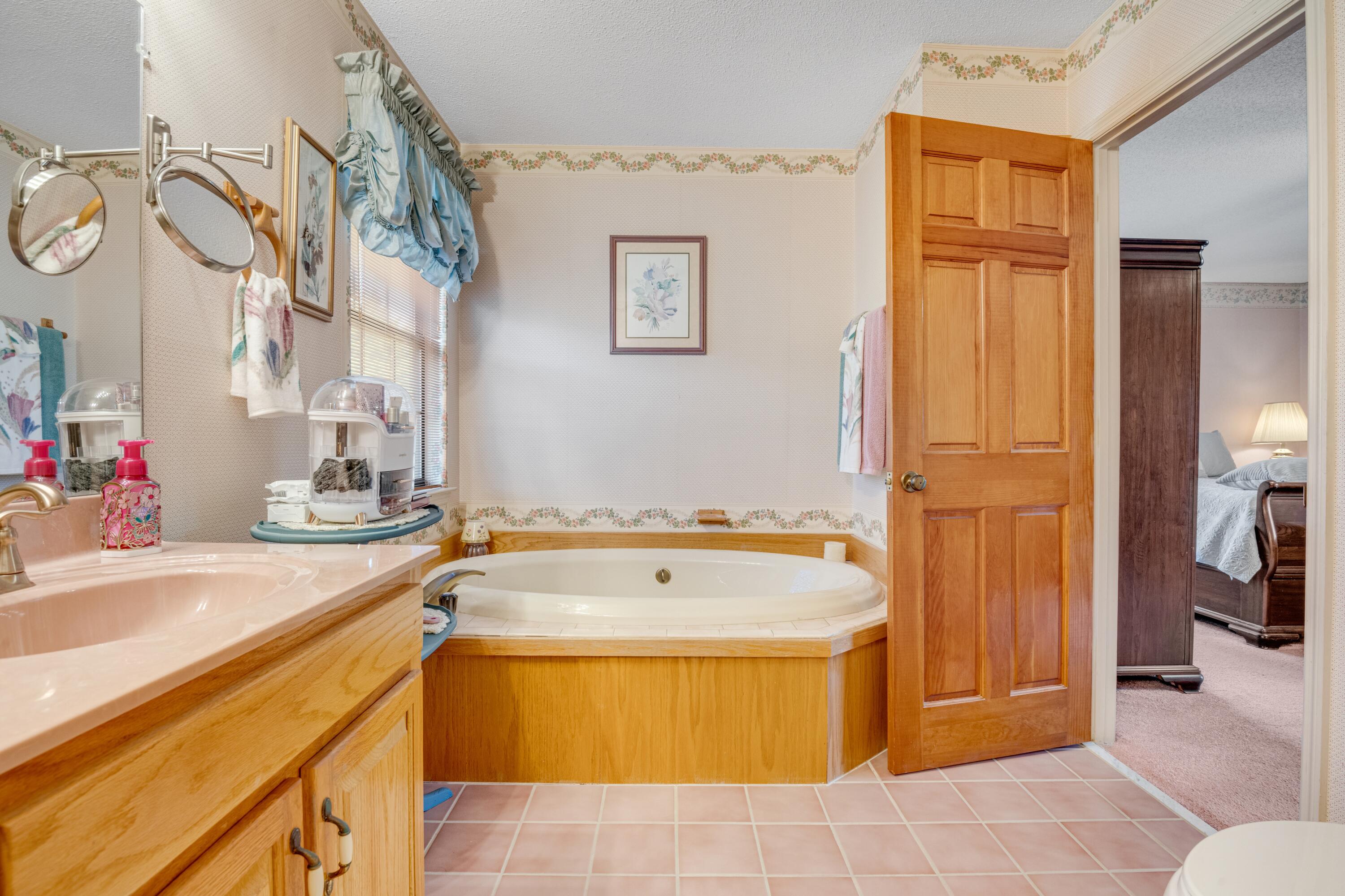 9223 Sunny Shore Lane