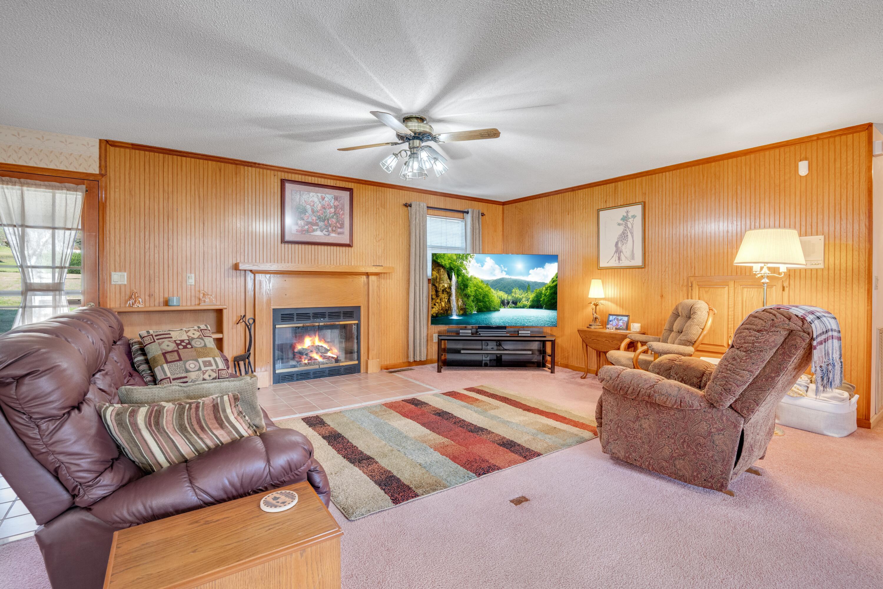 9223 Sunny Shore Lane