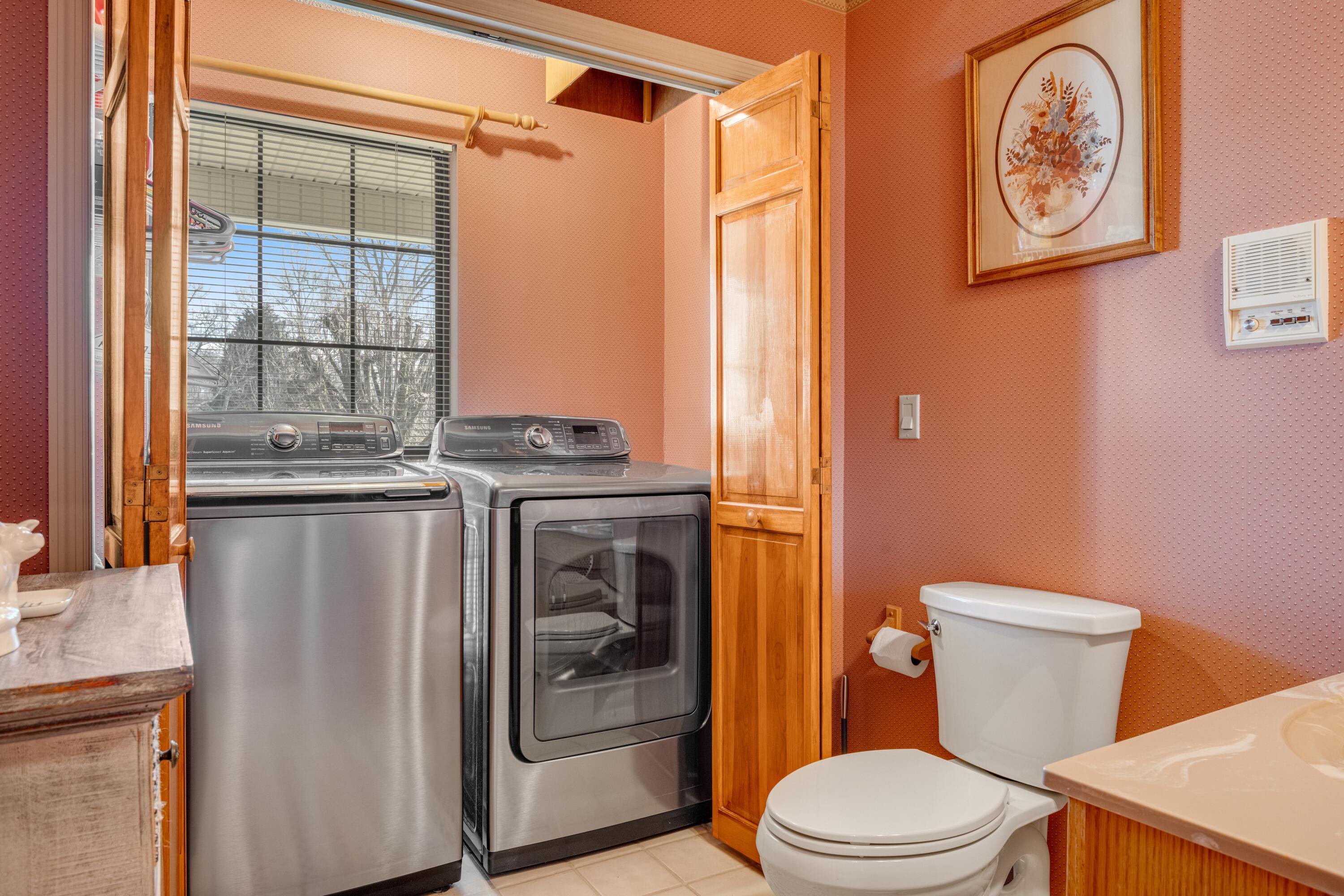 9223 Sunny Shore Lane