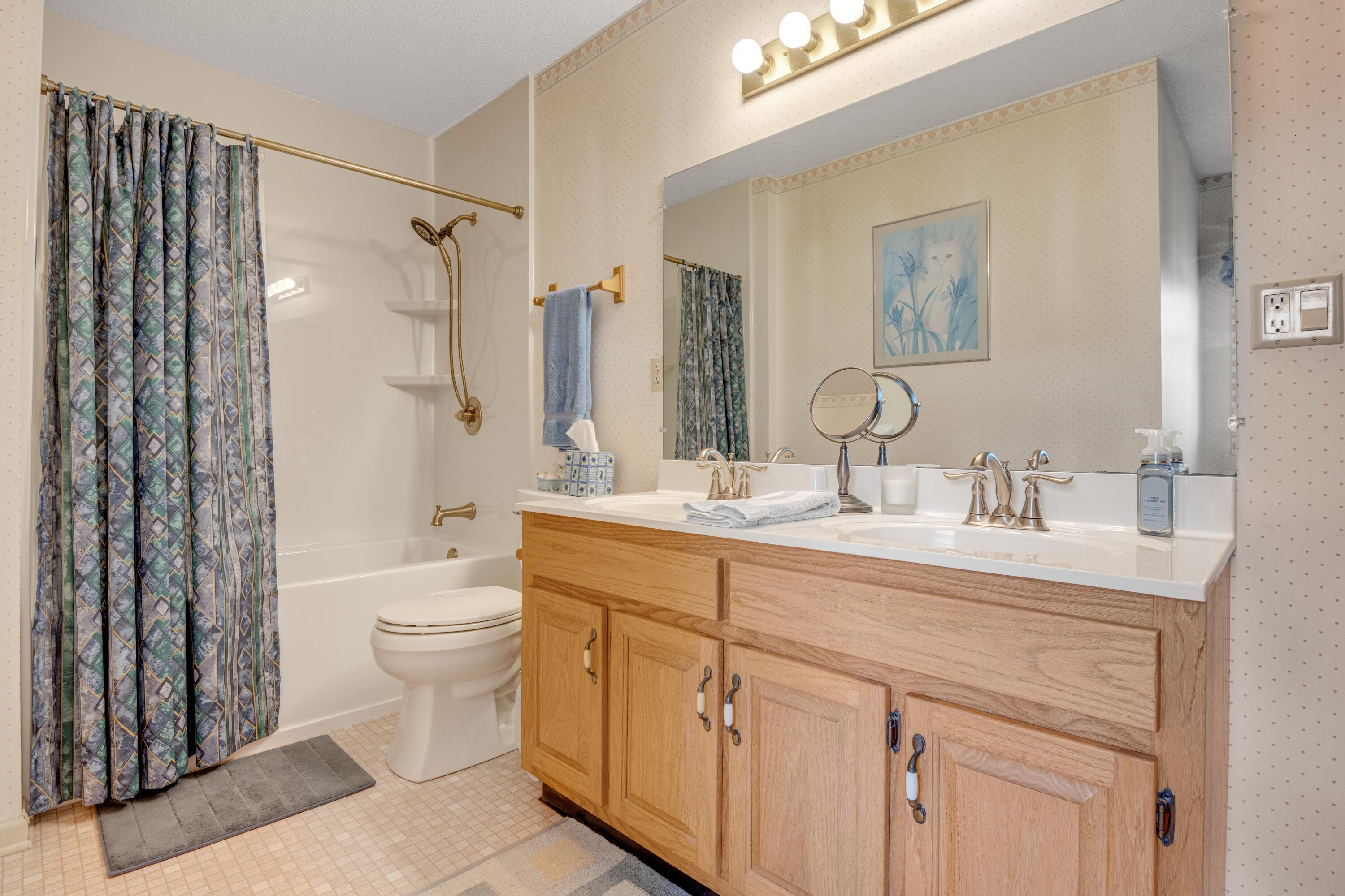 9223 Sunny Shore Lane