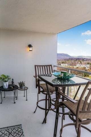 1131 Stringers Ridge Road, 10b