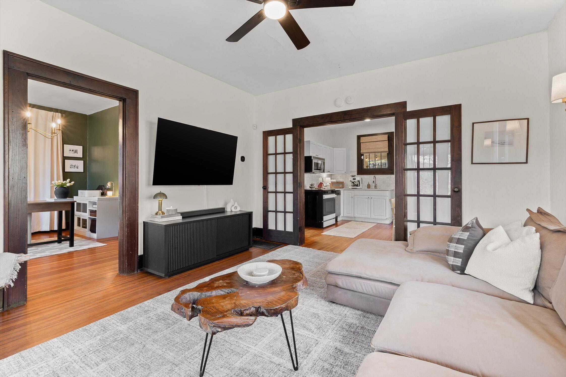 4303 Michigan Avenue