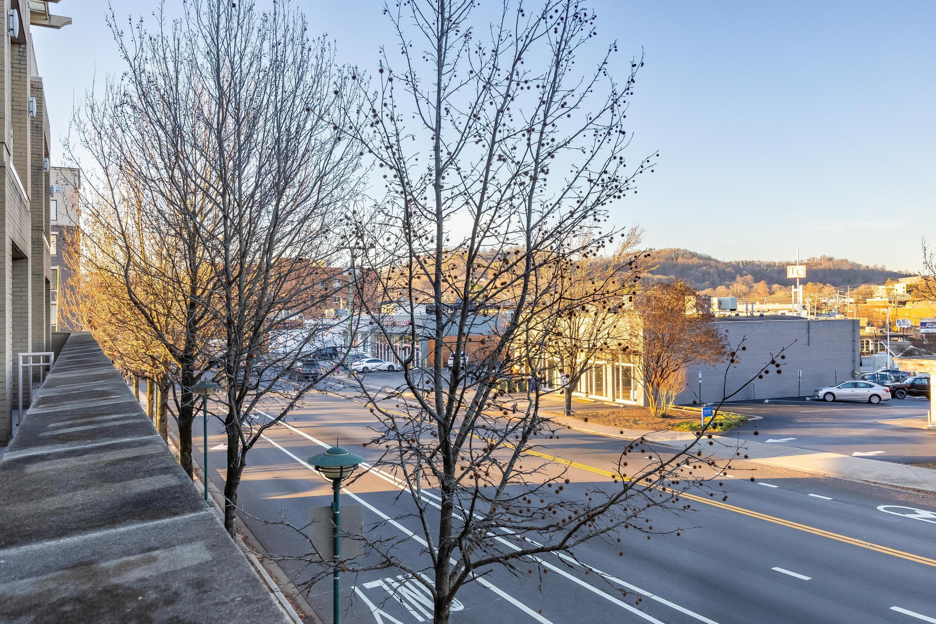 4 Cherokee Boulevard, #222