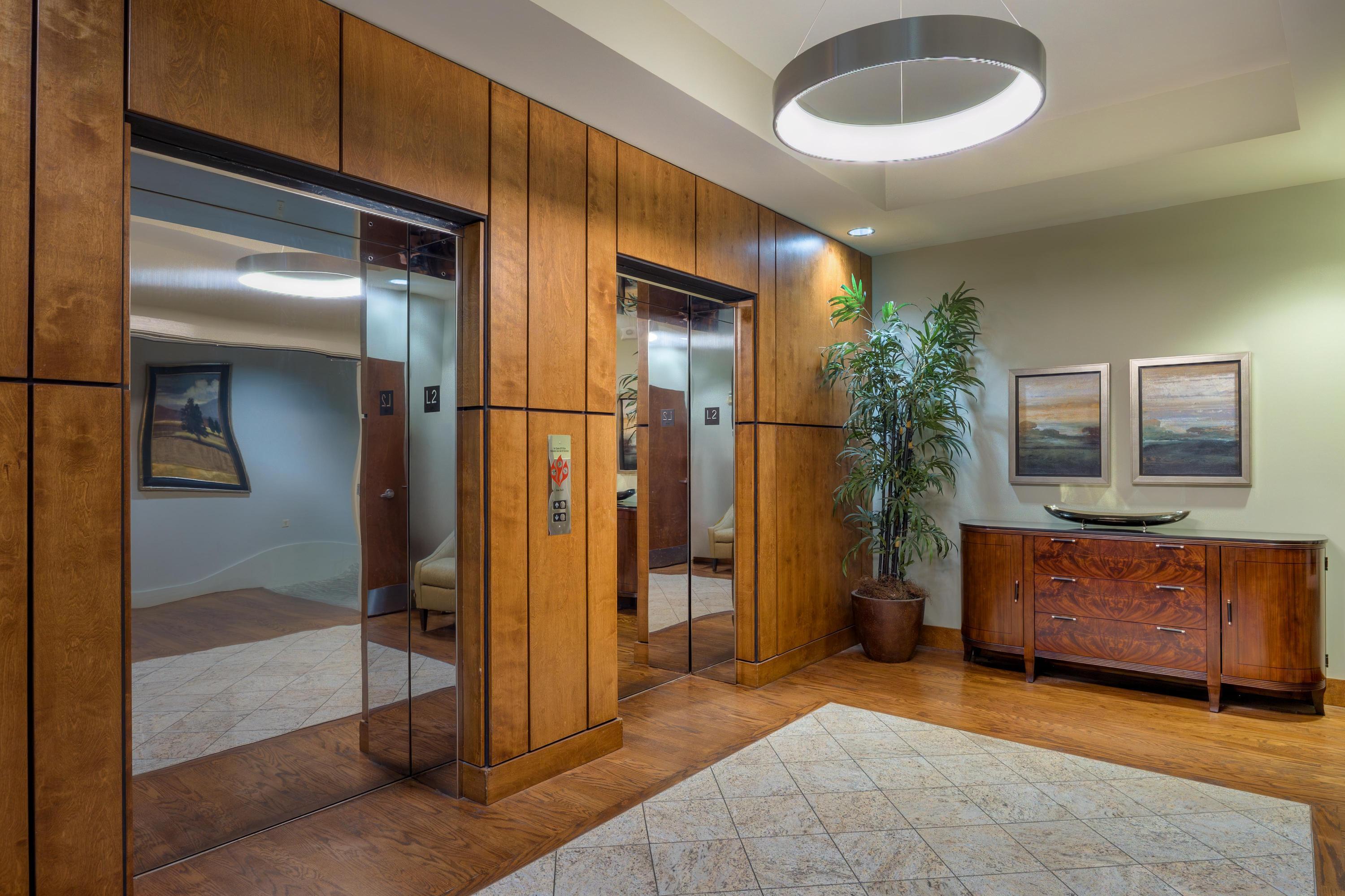 4 Cherokee Boulevard, #222