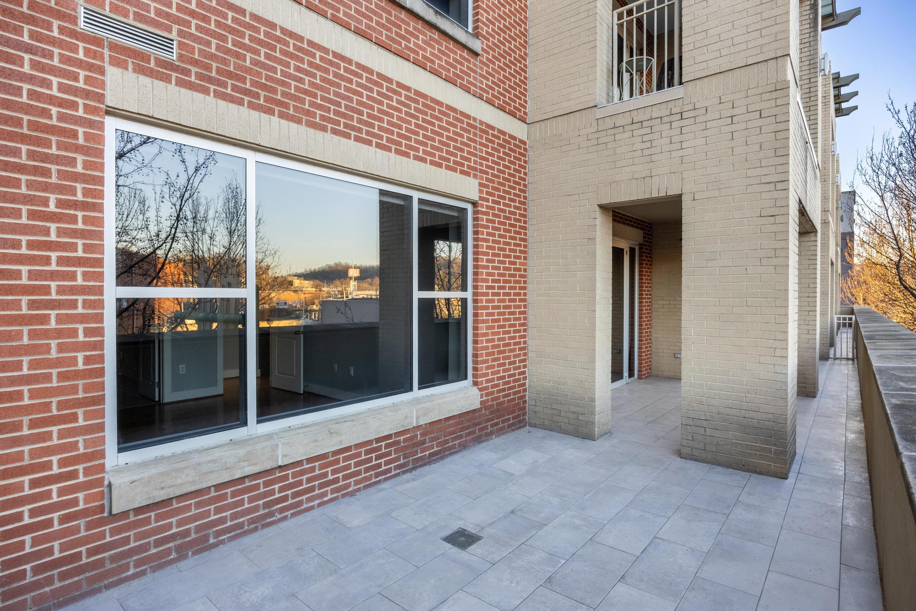 4 Cherokee Boulevard, #222