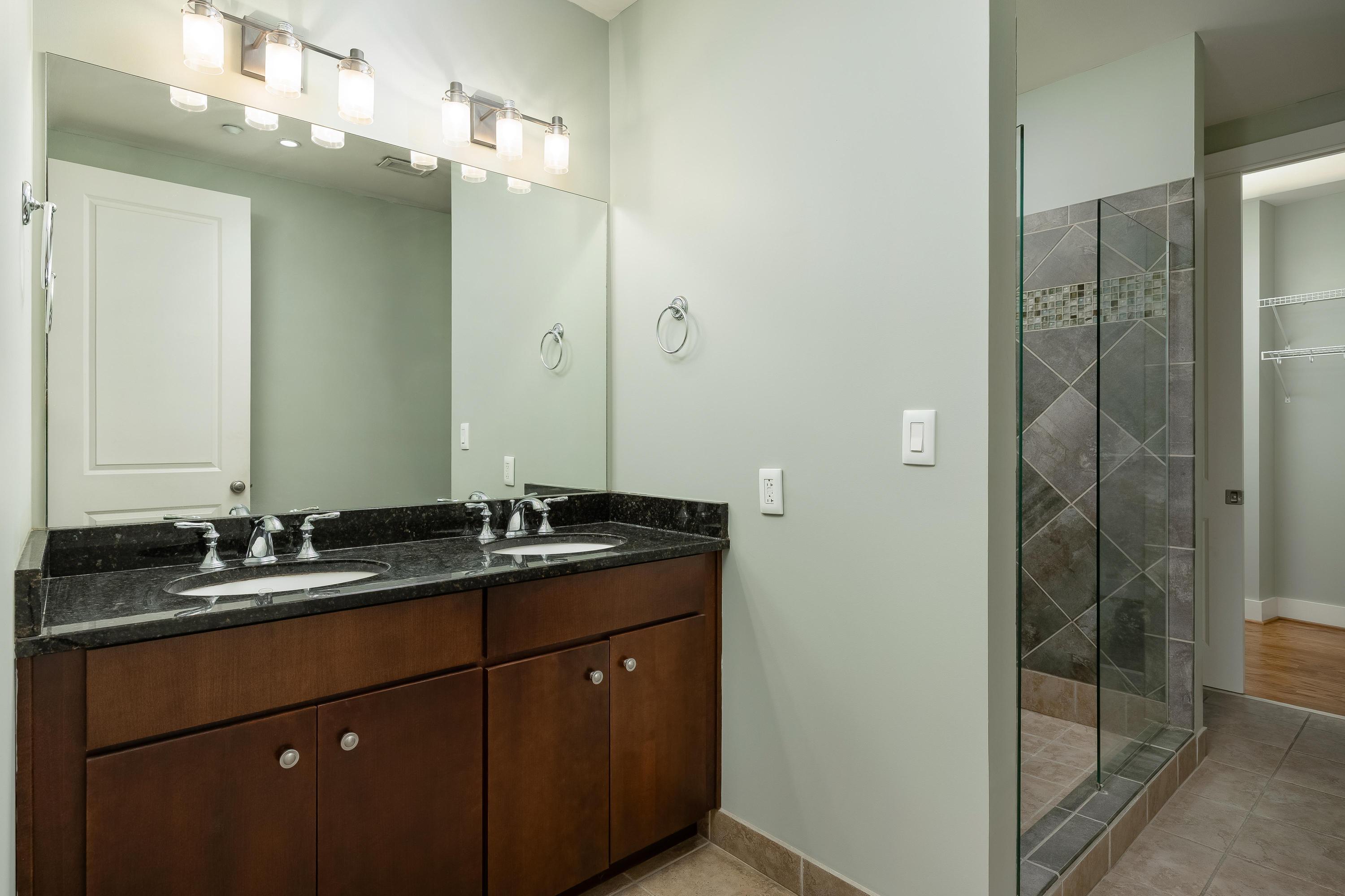 4 Cherokee Boulevard, #222