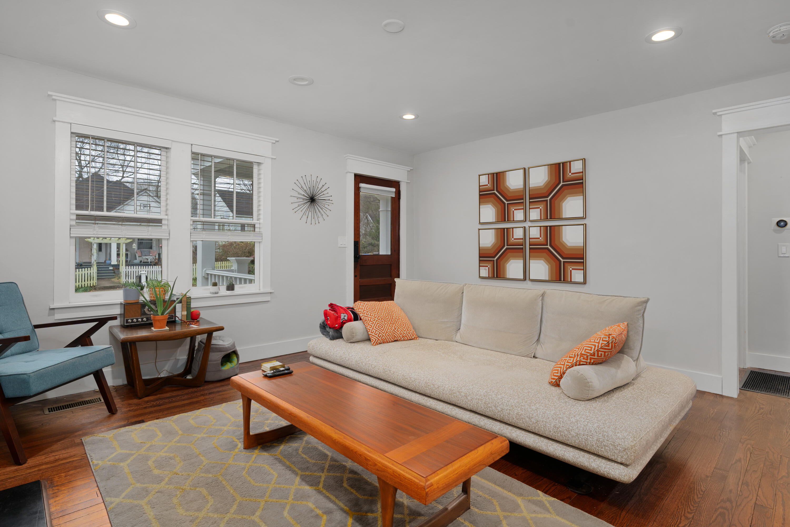 1609 W 51st Street
