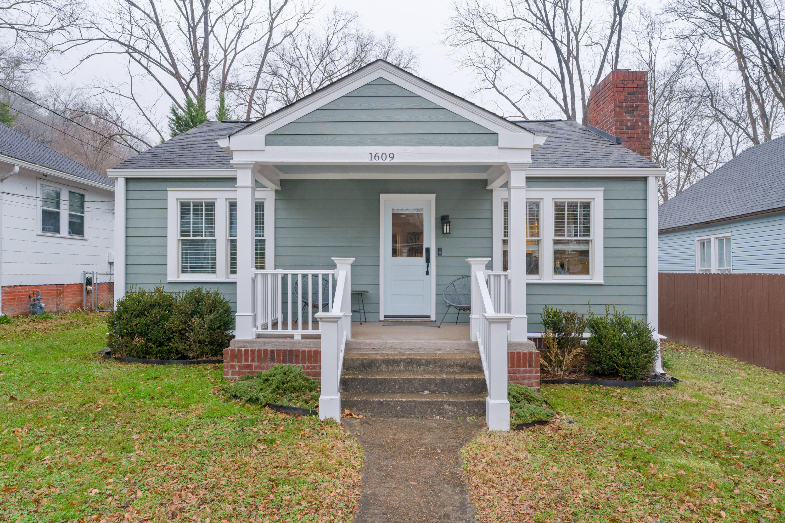 1609 W 51st Street