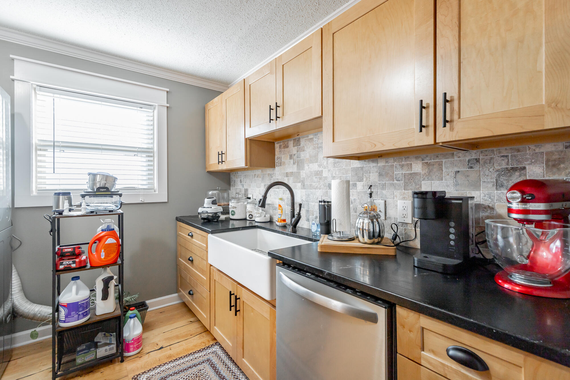 6012 Wentworth Avenue