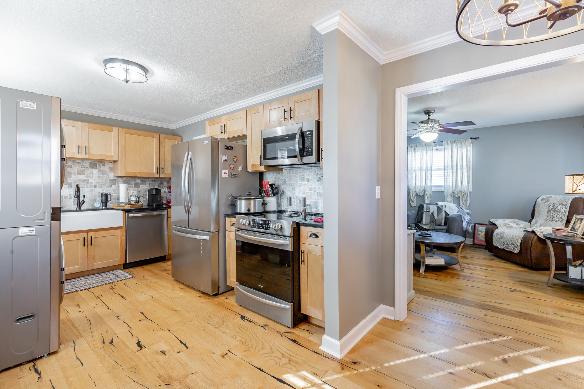 6012 Wentworth Avenue