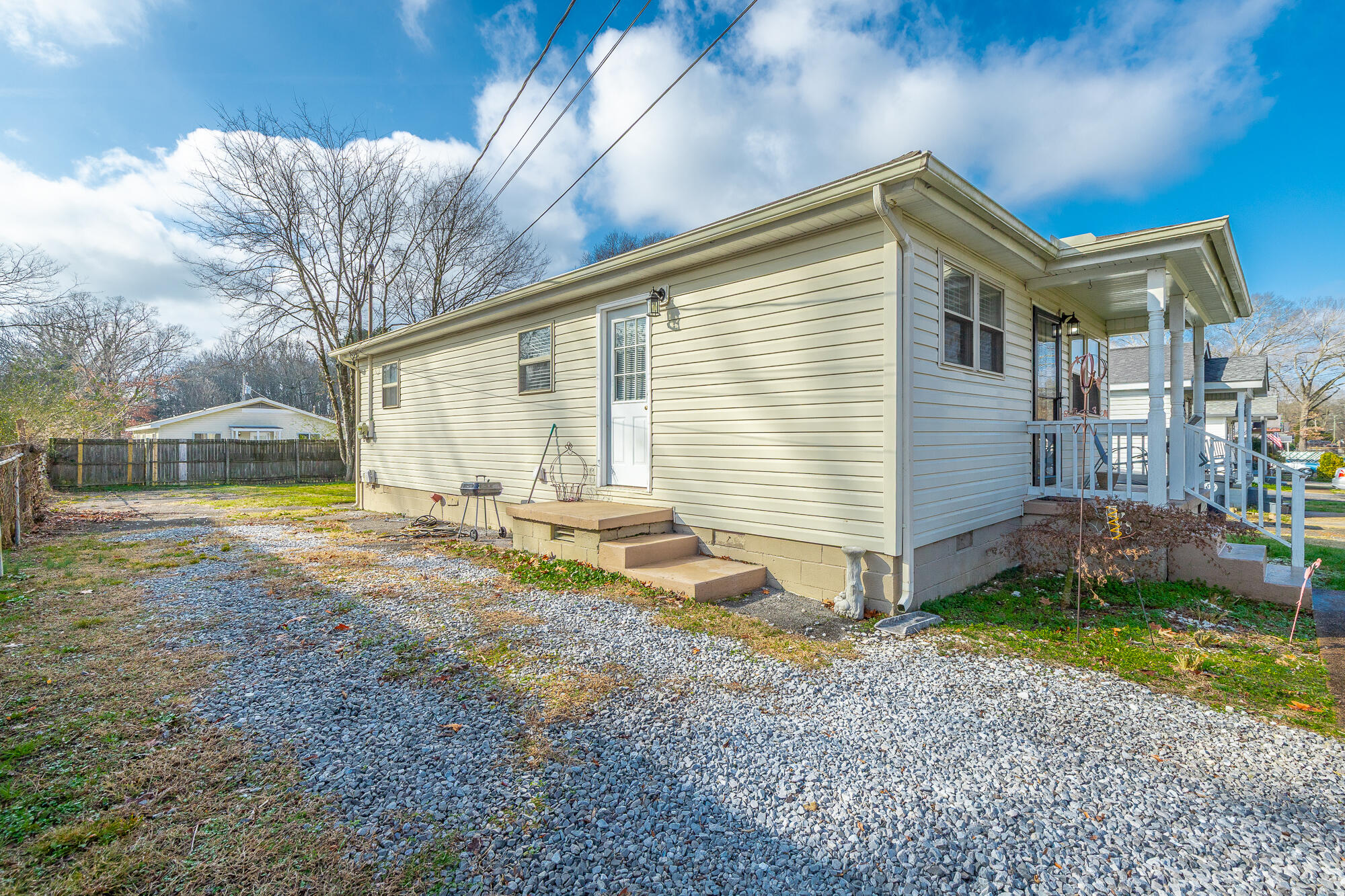 6012 Wentworth Avenue