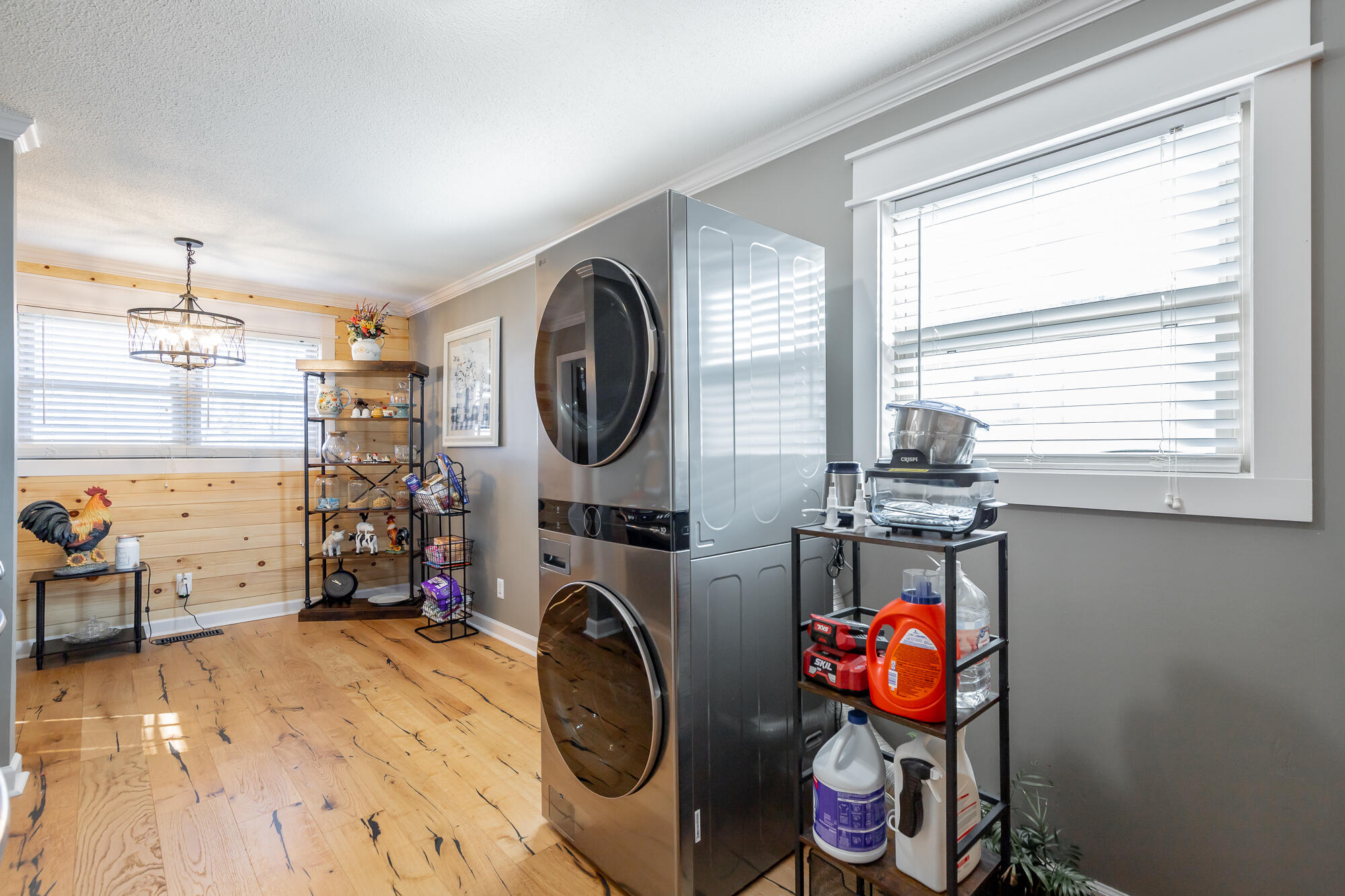 6012 Wentworth Avenue