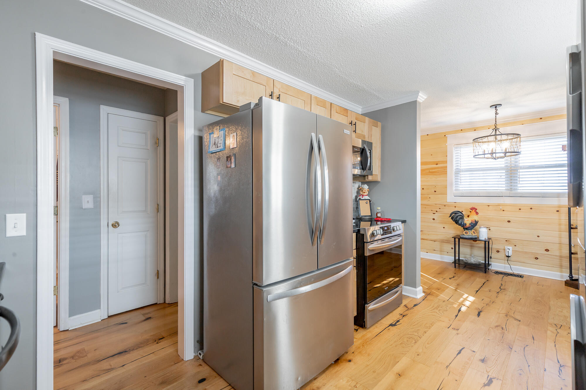 6012 Wentworth Avenue