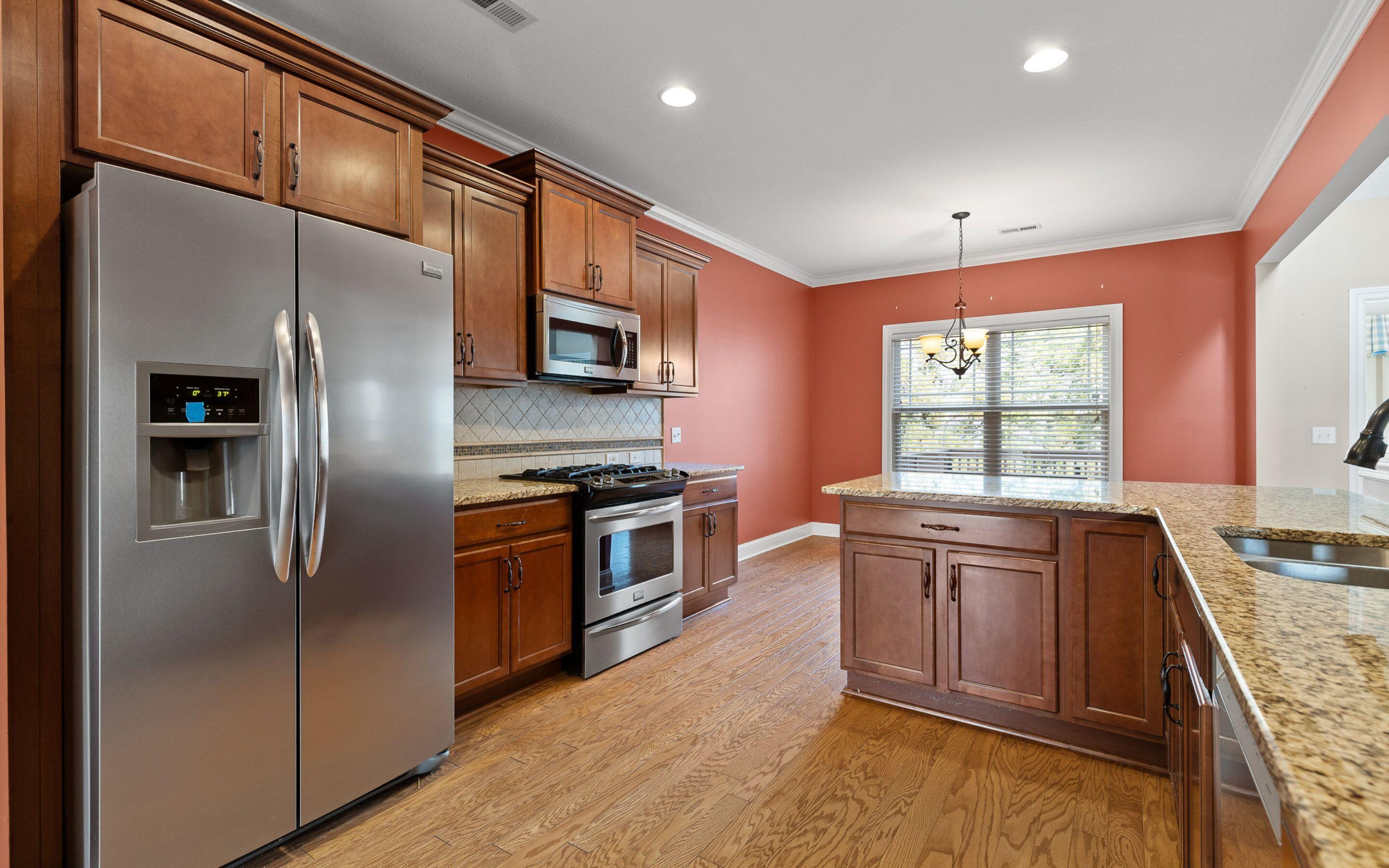 881 Lynnstone Drive