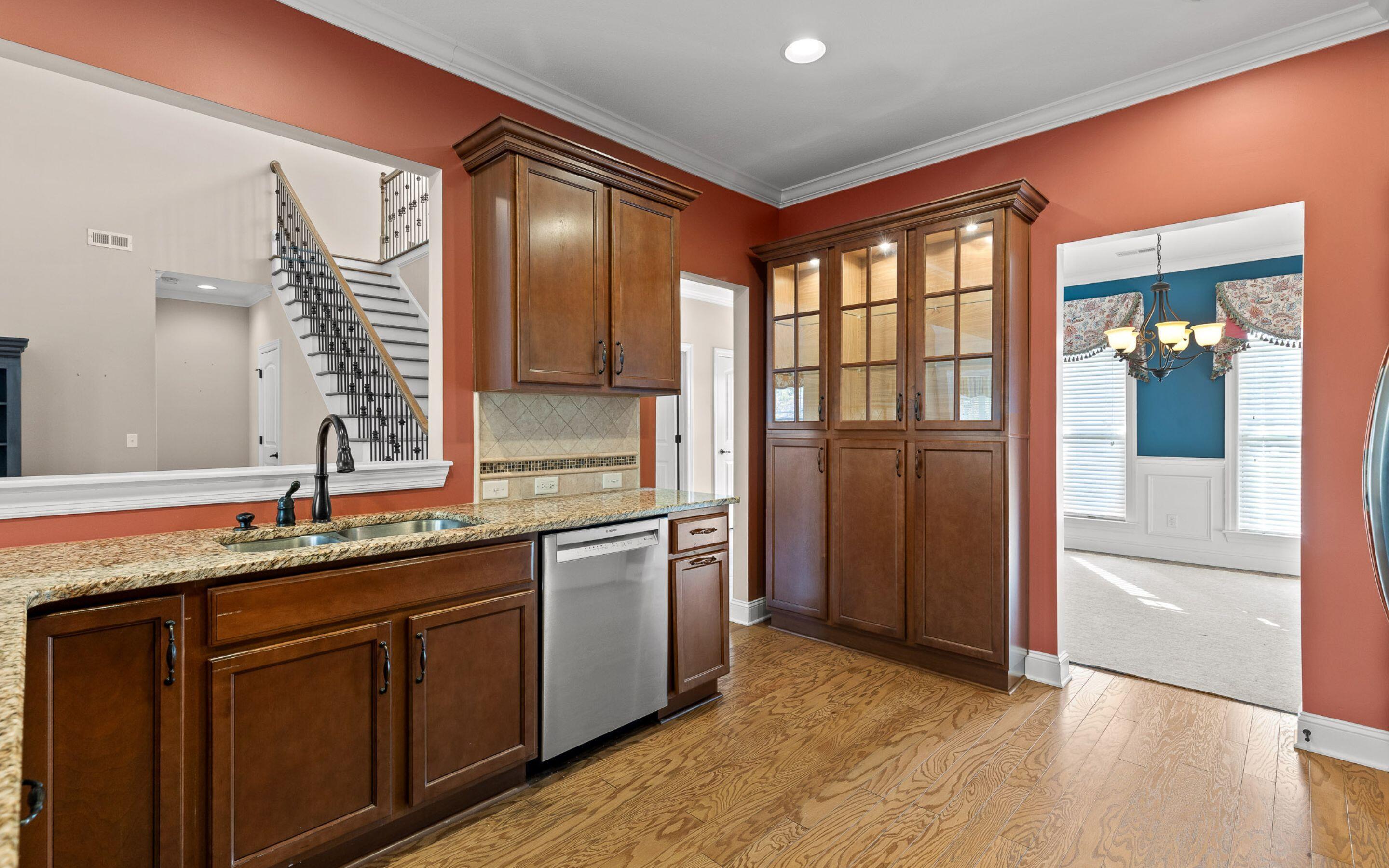 881 Lynnstone Drive