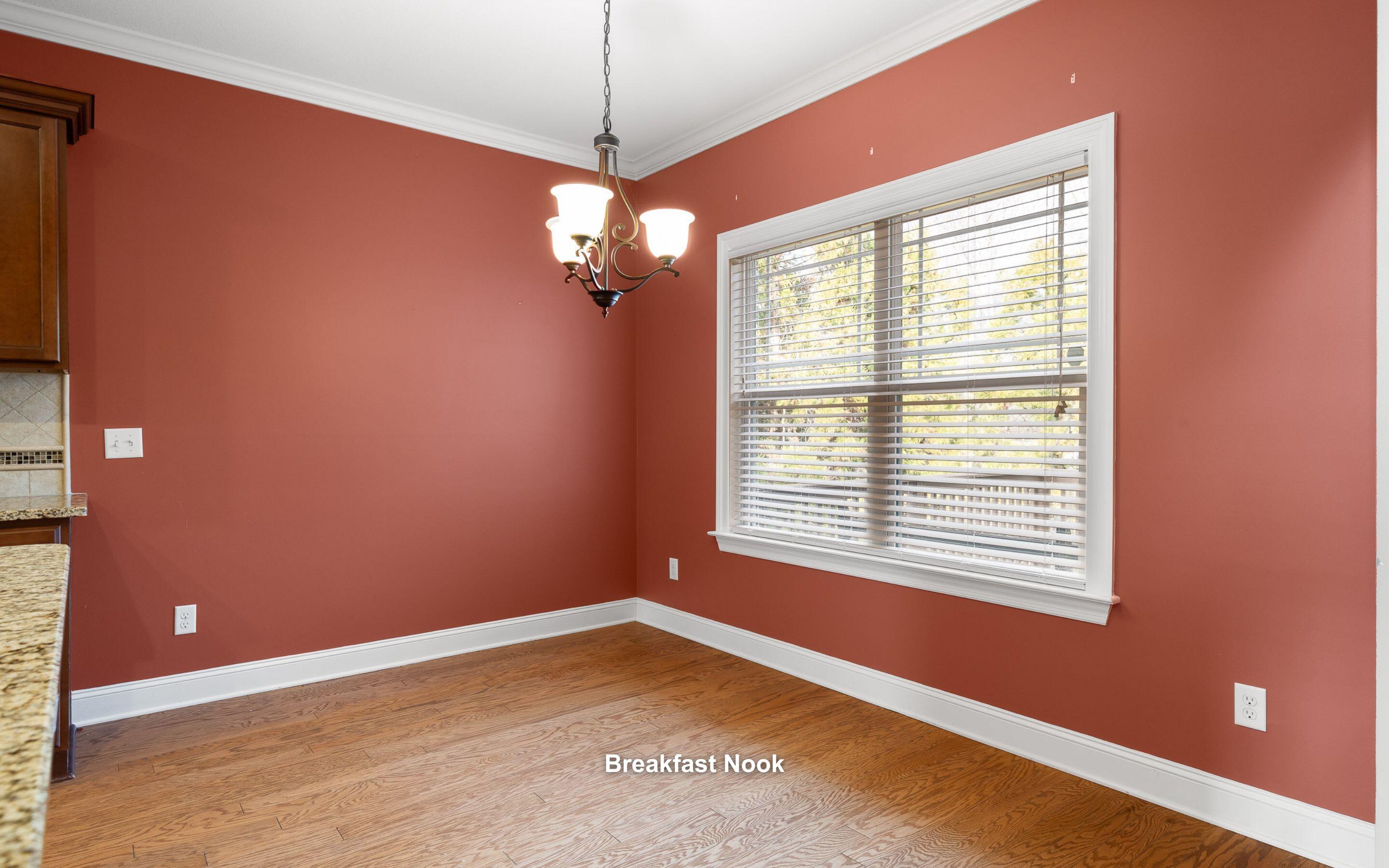 881 Lynnstone Drive