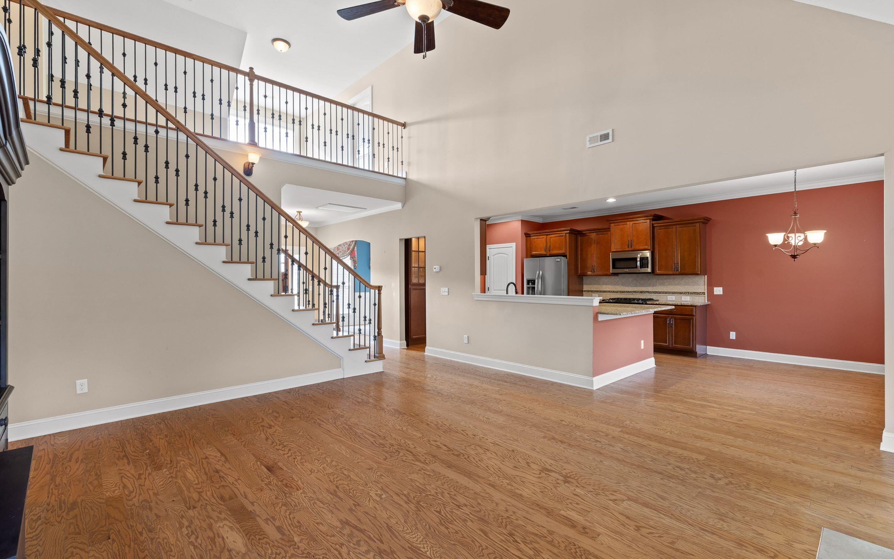 881 Lynnstone Drive