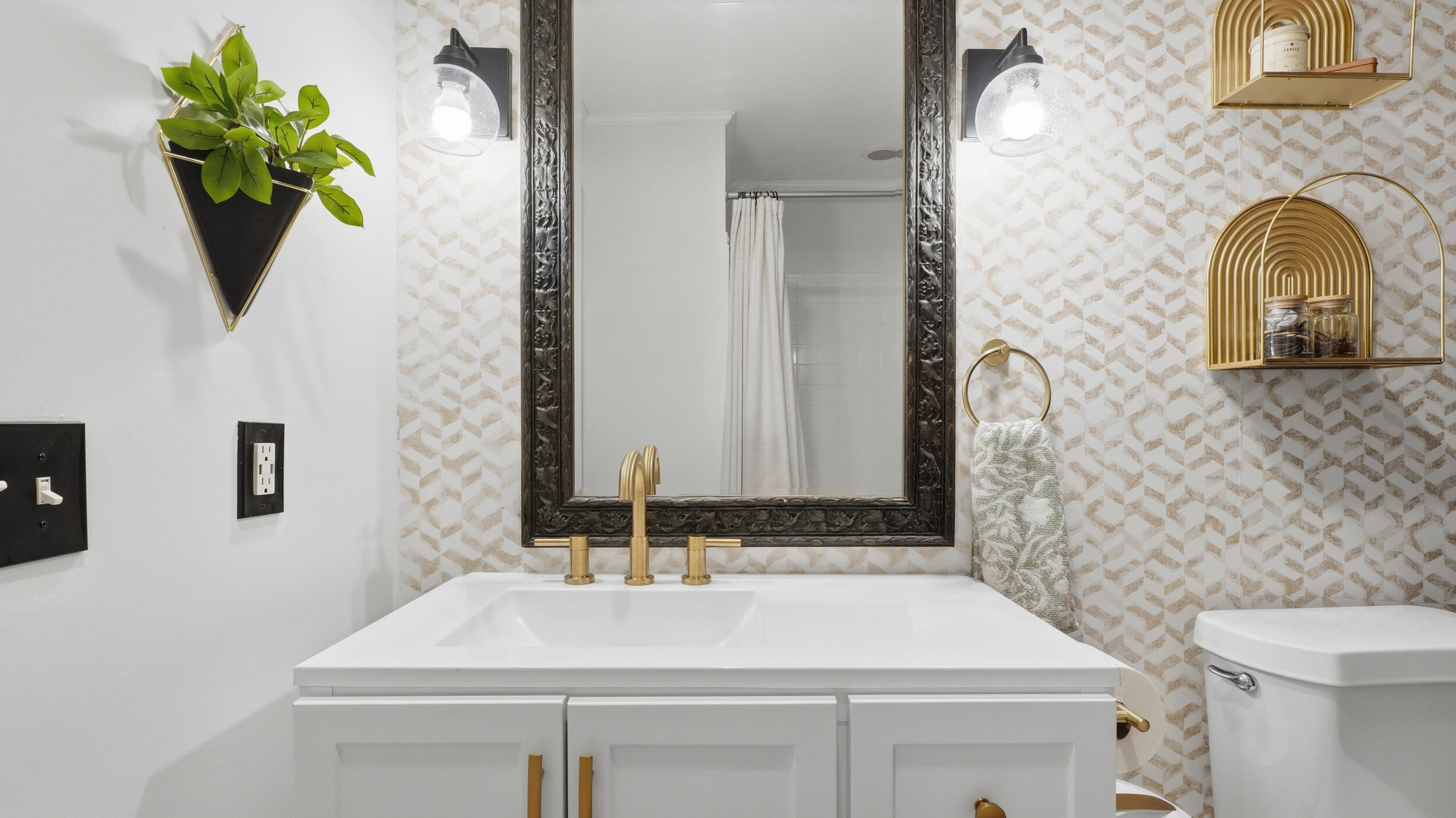 4101 Shady Oak Drive