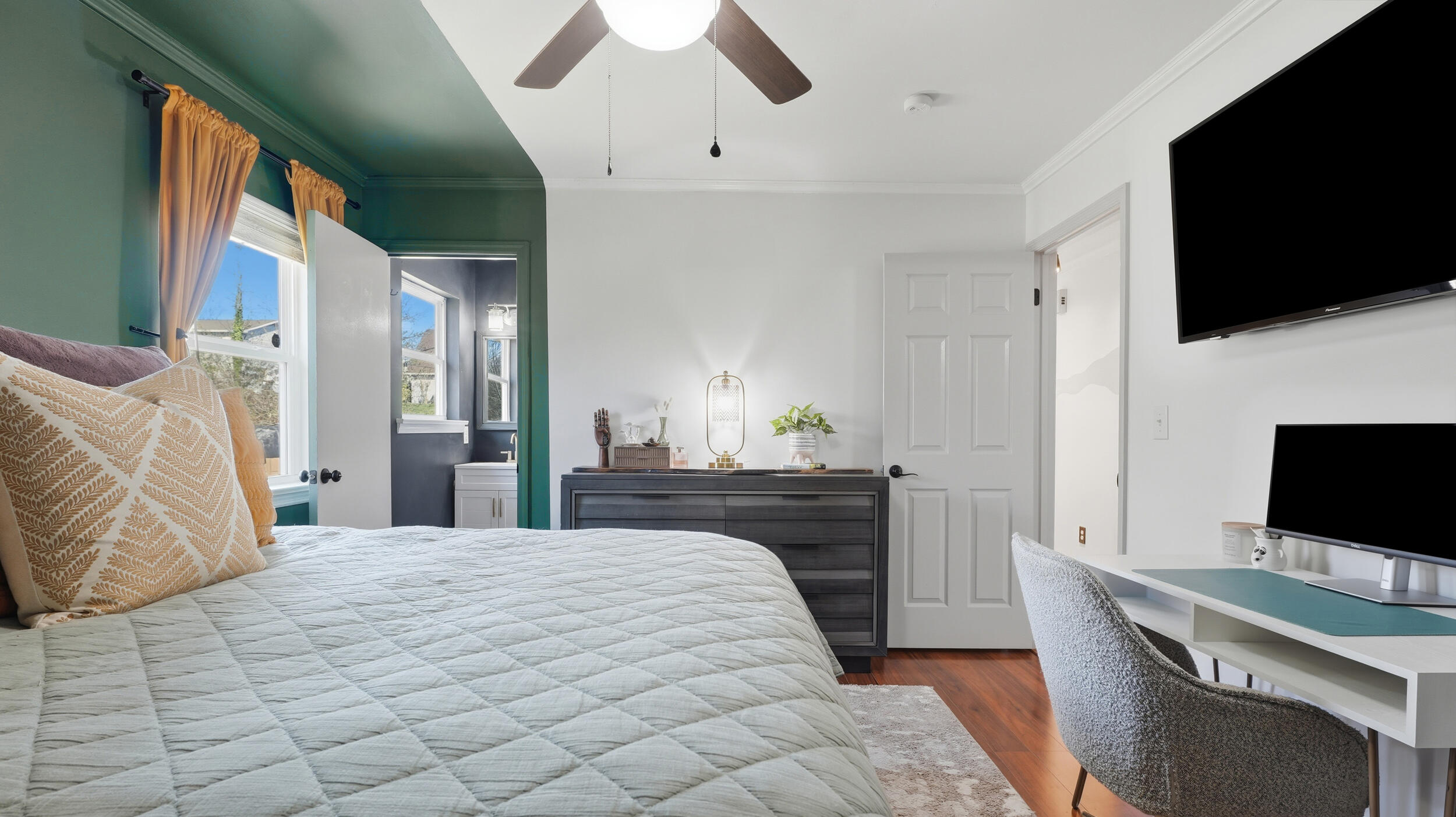 4101 Shady Oak Drive