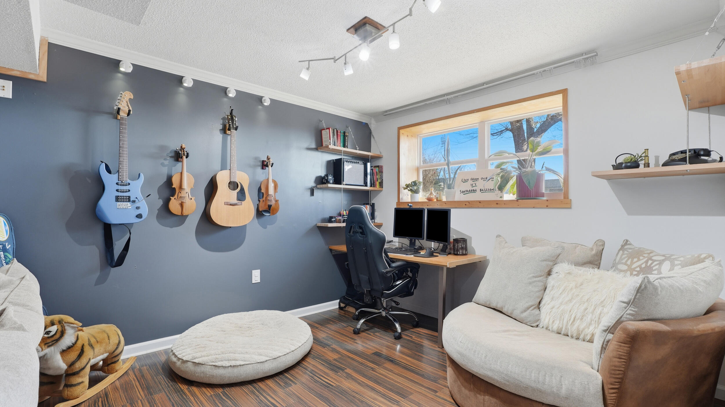 4101 Shady Oak Drive