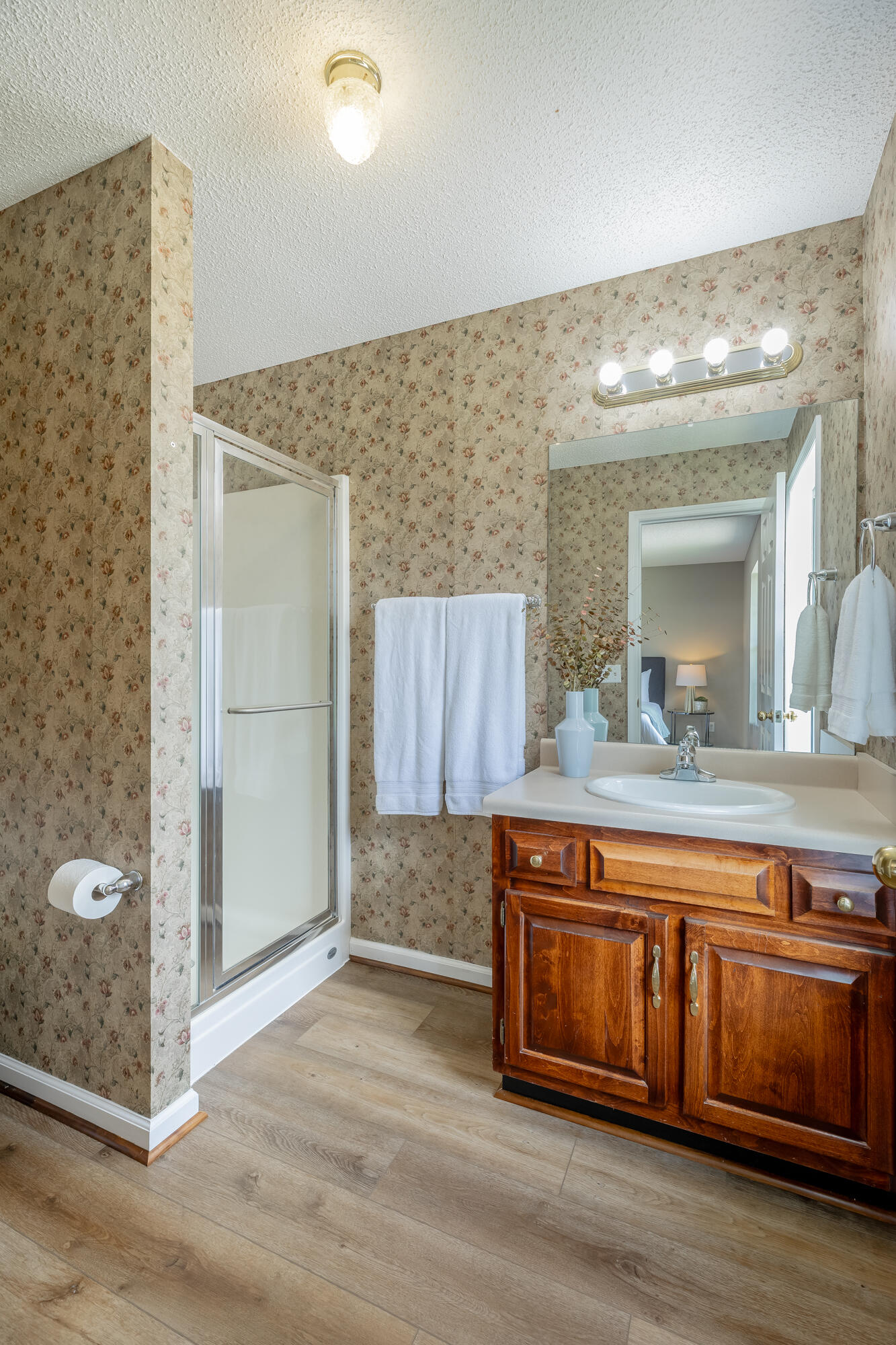 6894 Hillside Bend Trail