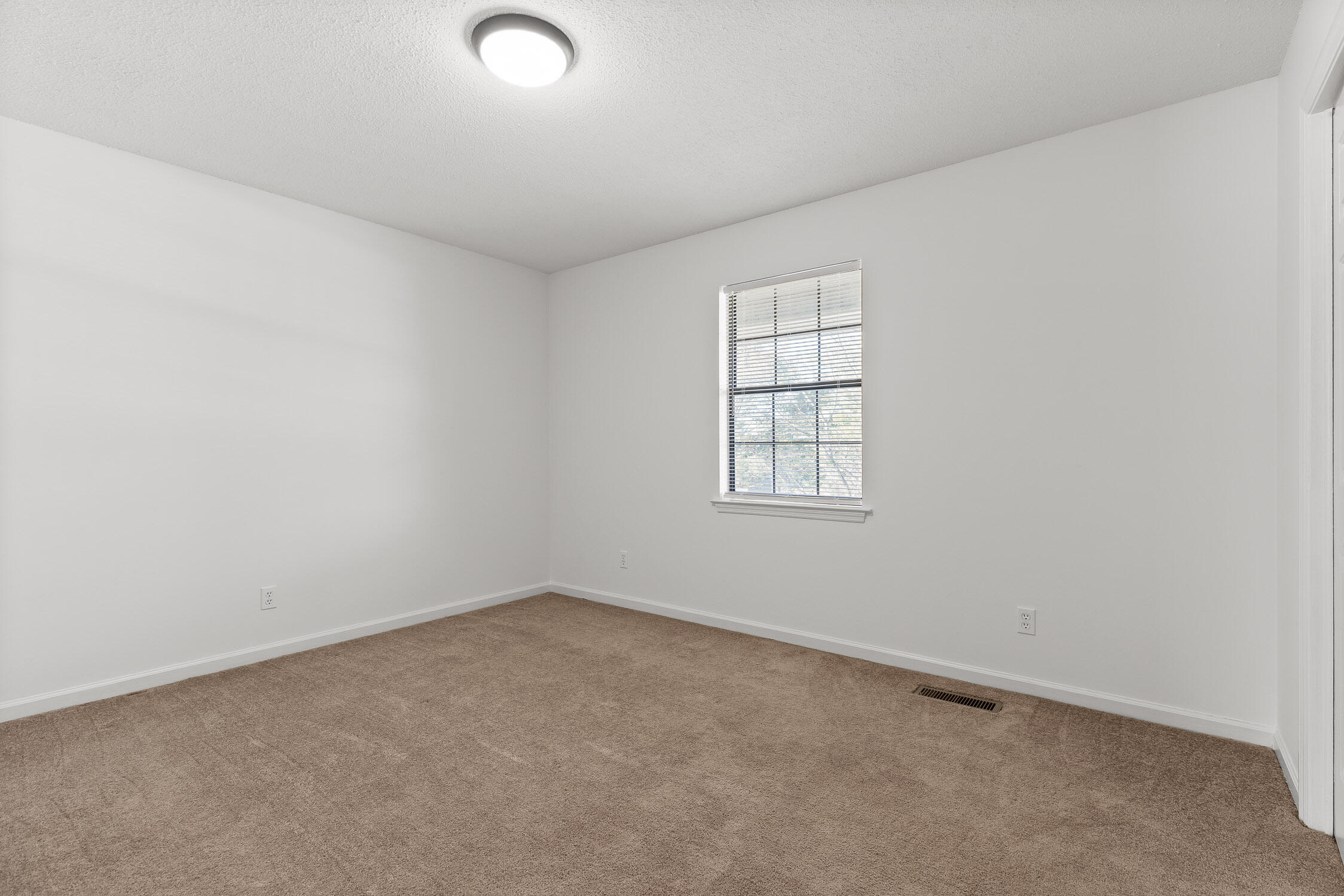 2612 Hickory Valley Road, Unit B