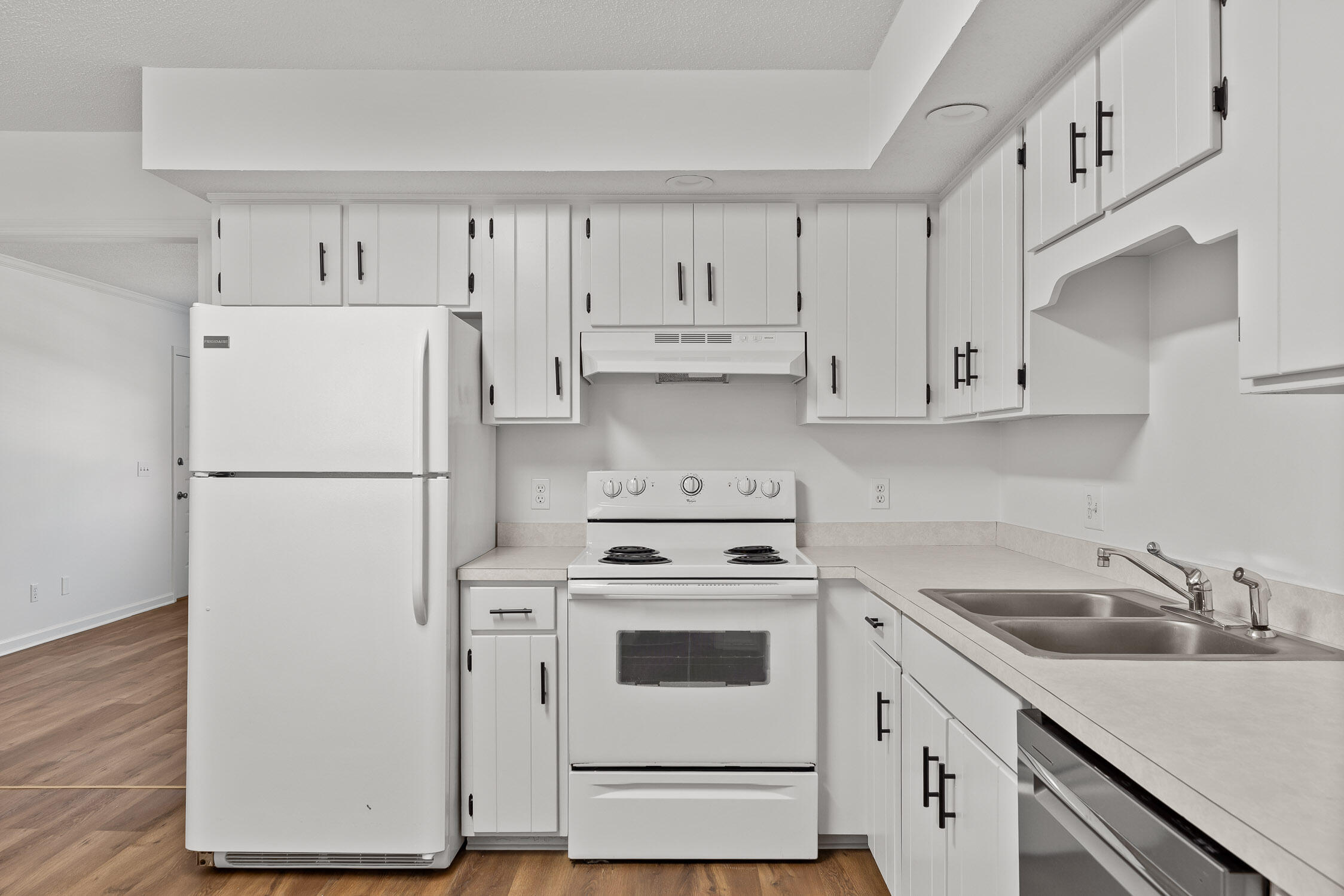 2612 Hickory Valley Road, Unit B