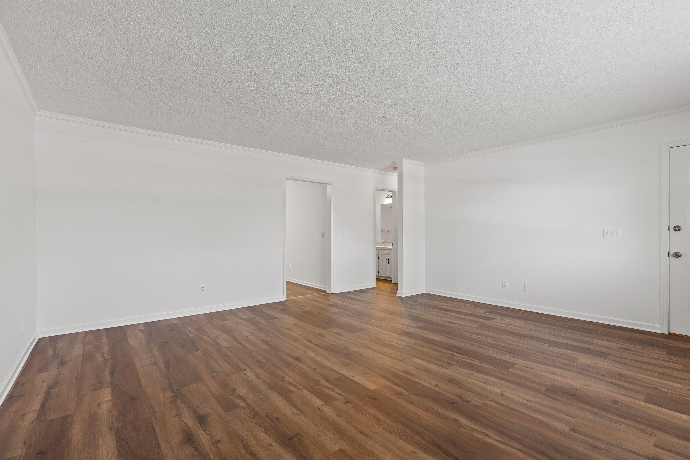 2612 Hickory Valley Road, Unit B