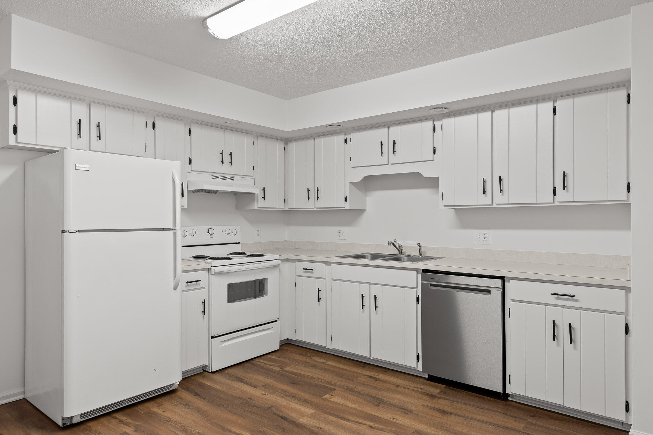 2612 Hickory Valley Road, Unit B