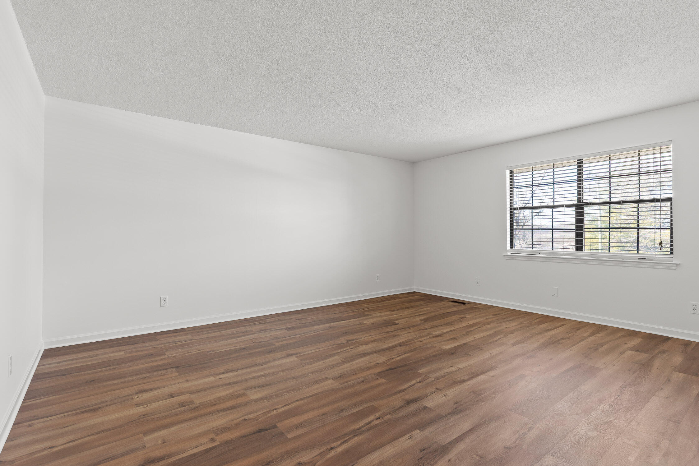 2612 Hickory Valley Road, Unit A