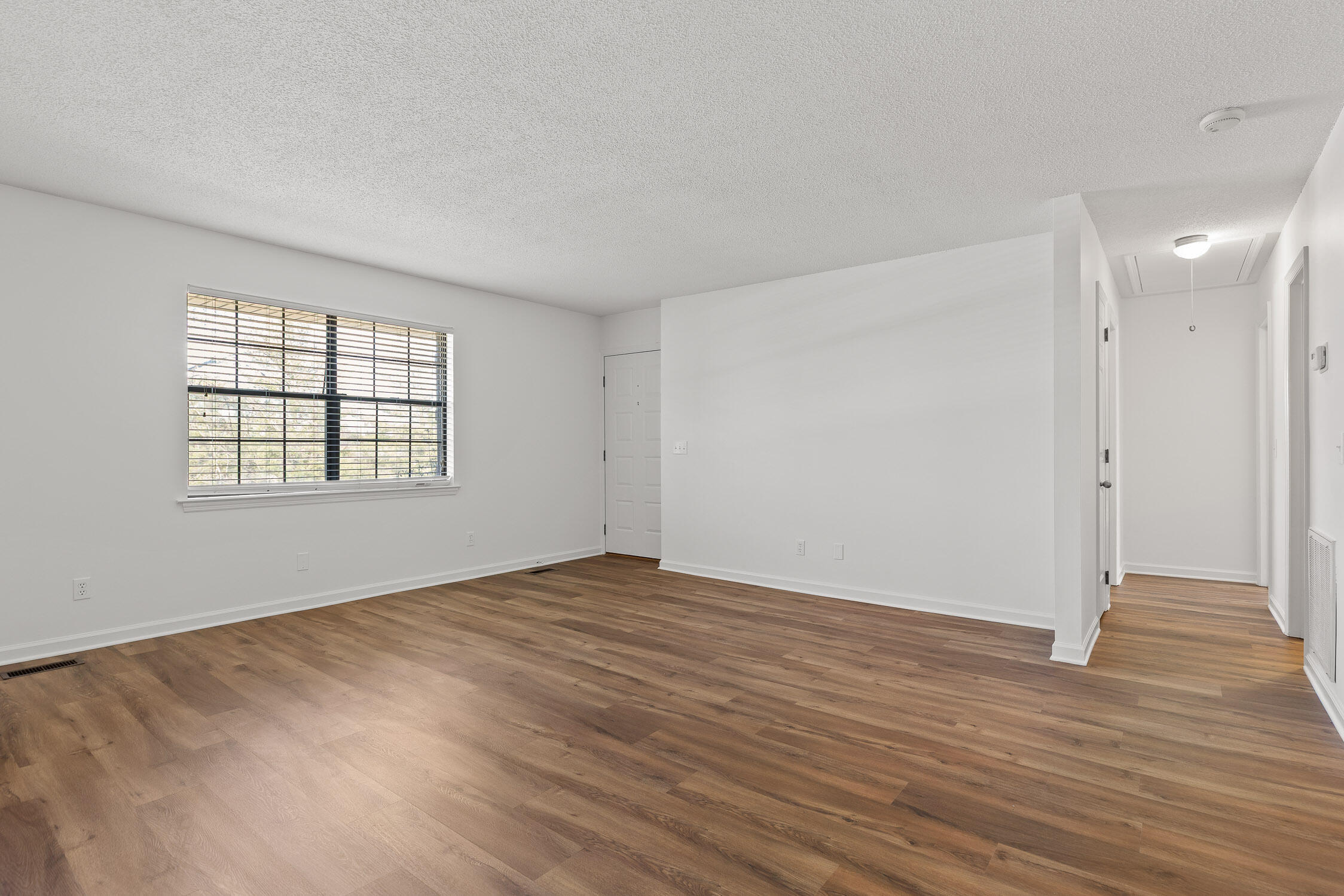 2612 Hickory Valley Road, Unit A