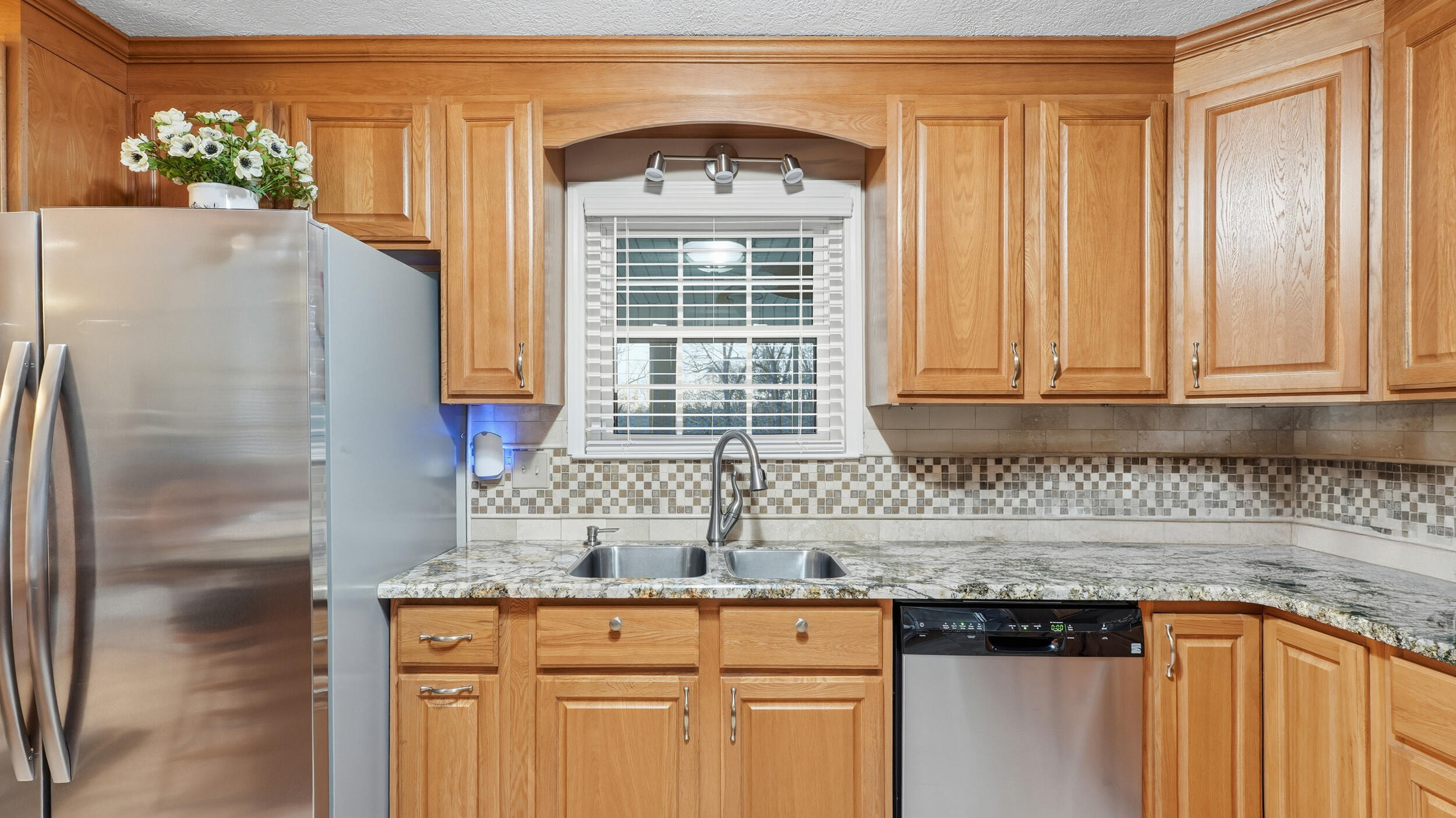 12823 Birchwood Pike