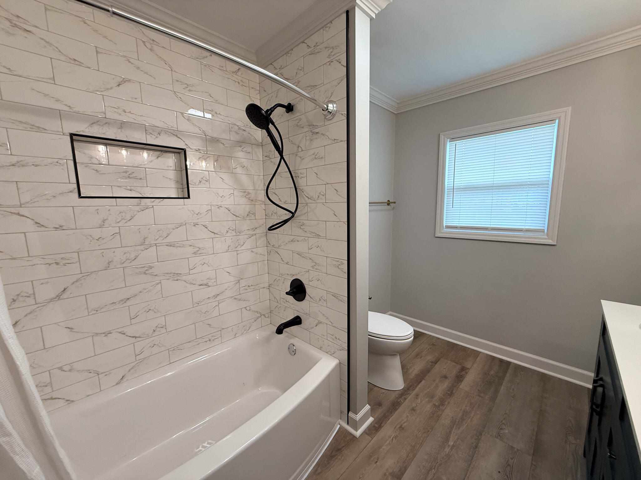 205 Robert E Lee Street